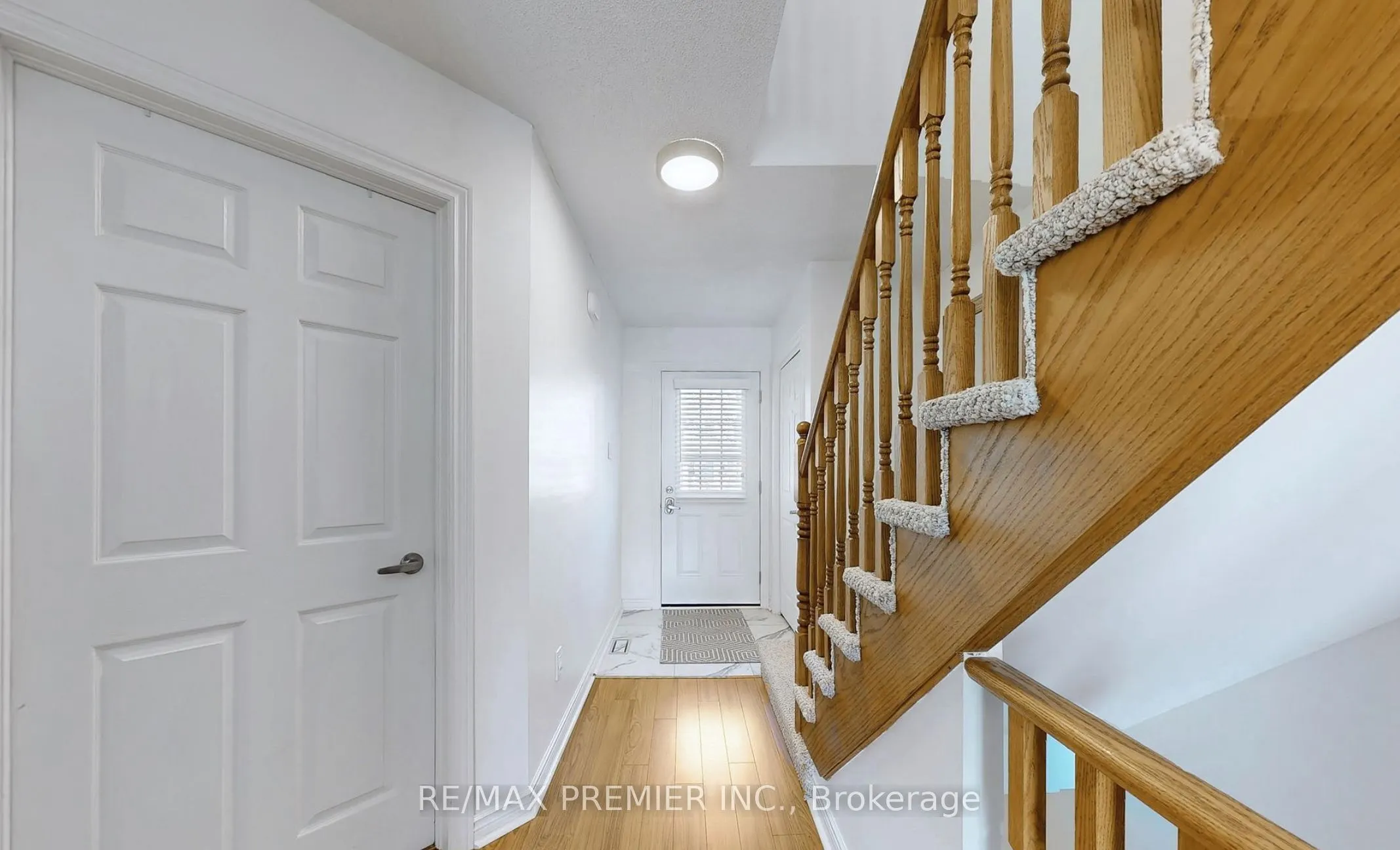 9 Wentworth Drive #13