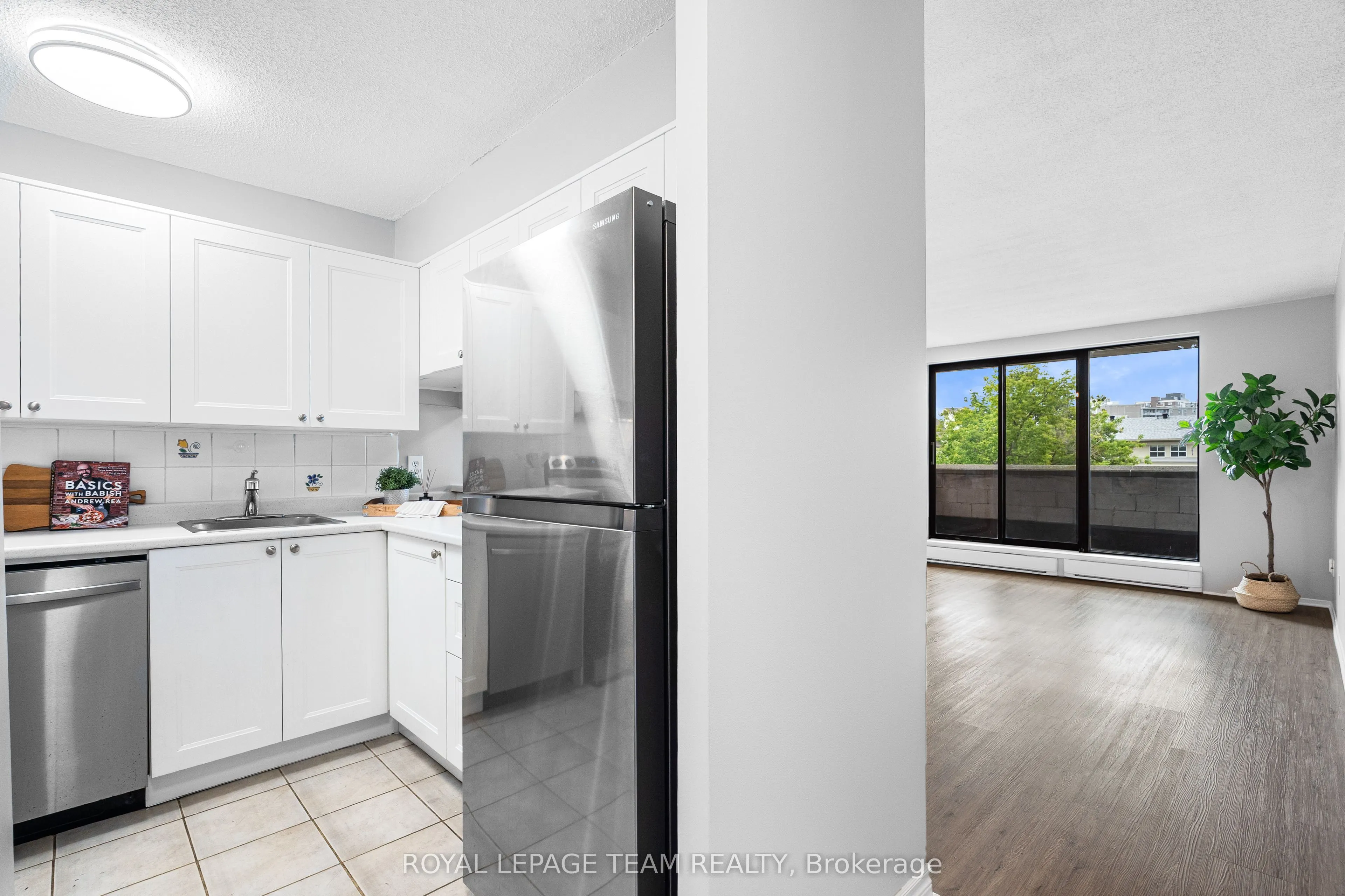1180 OHIO Street #301