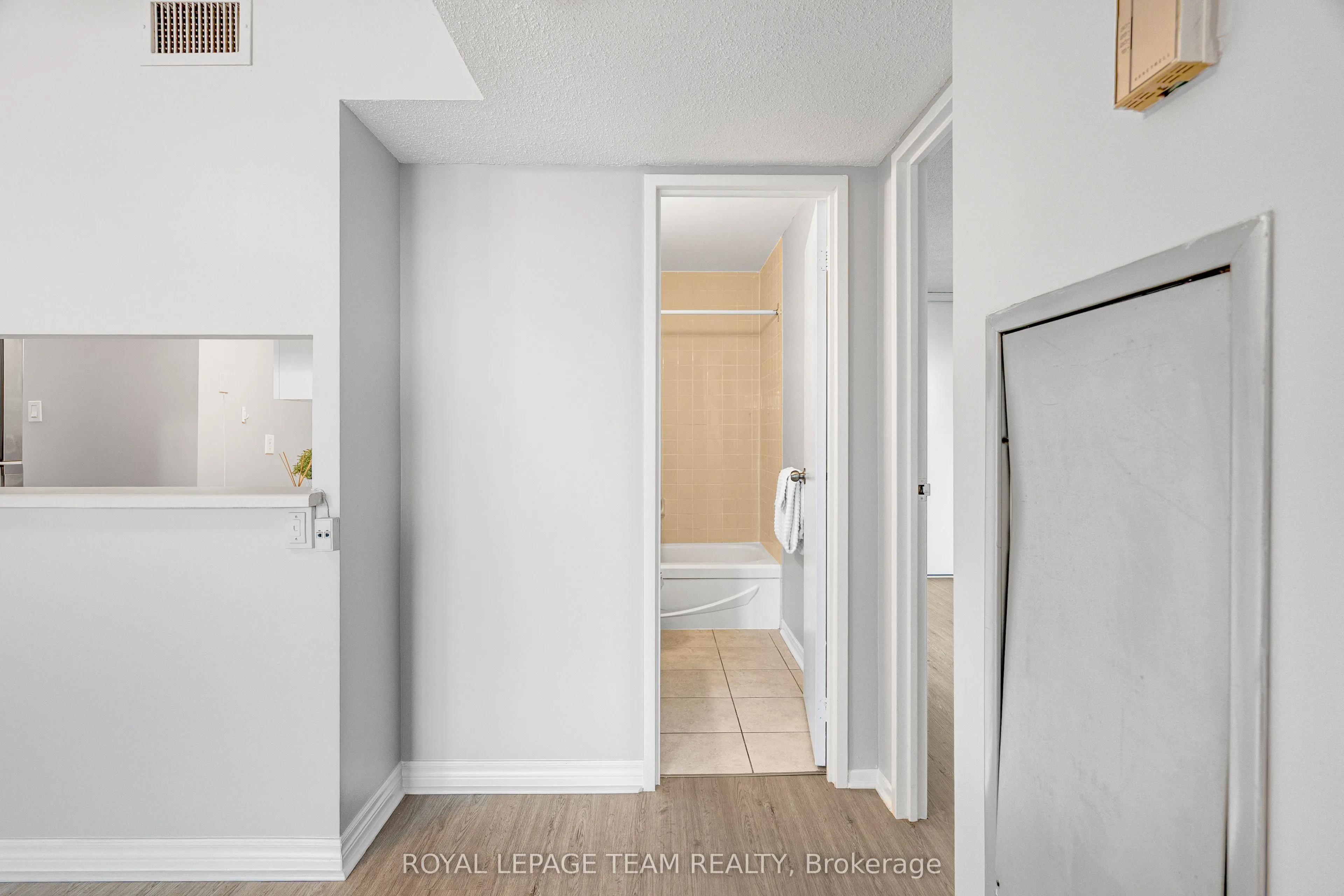 1180 OHIO Street #301
