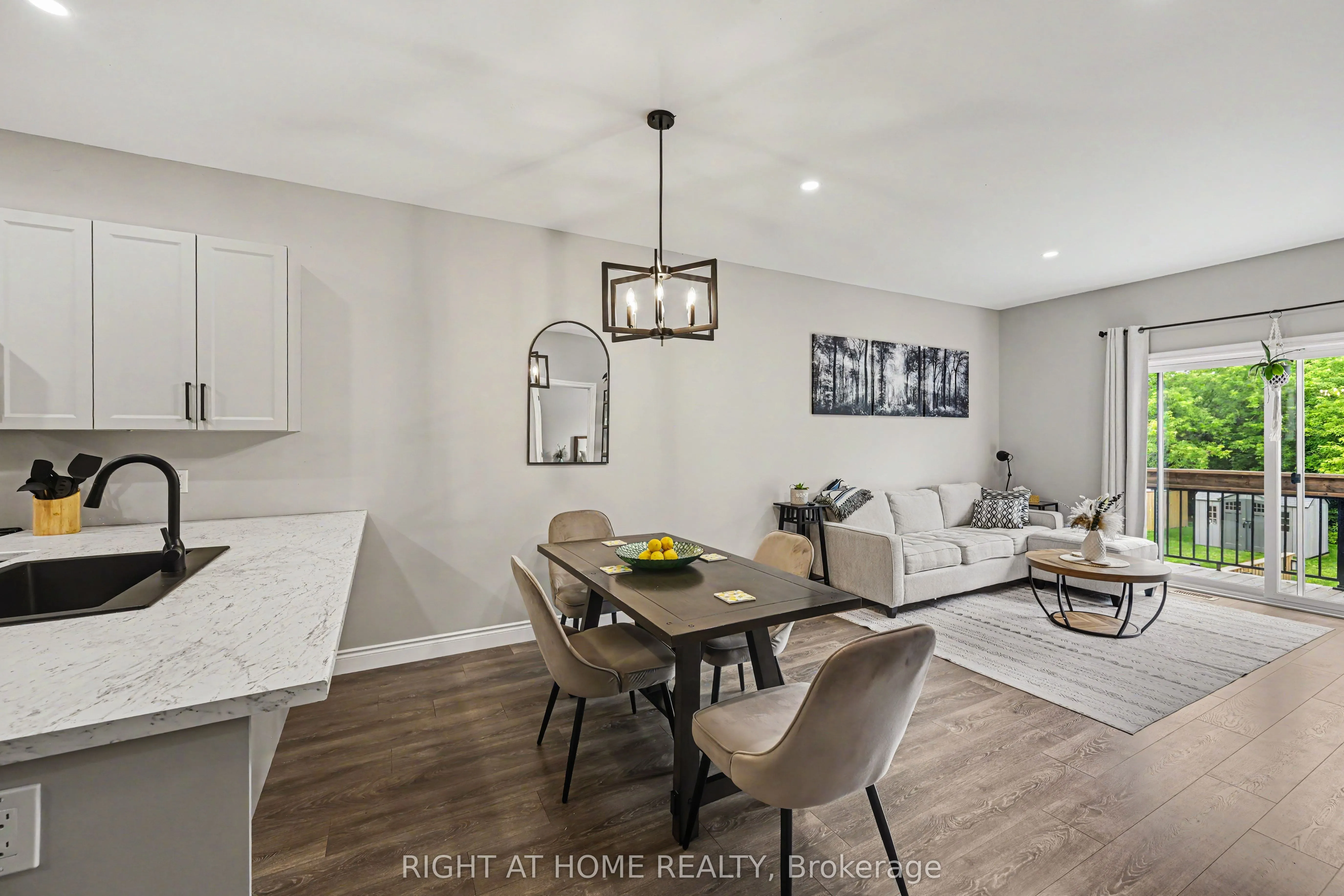 306 Forestview Crescent