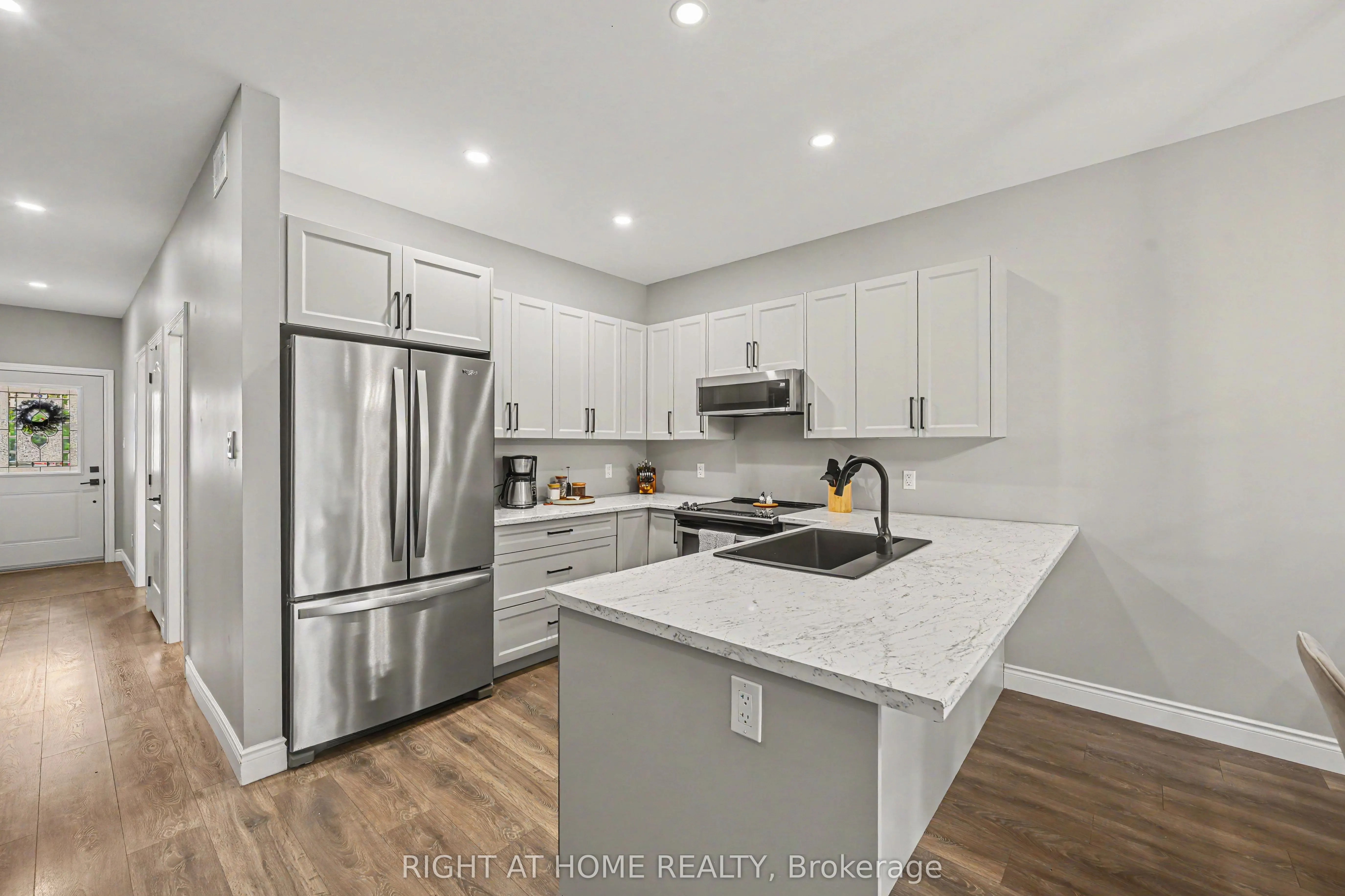 306 Forestview Crescent
