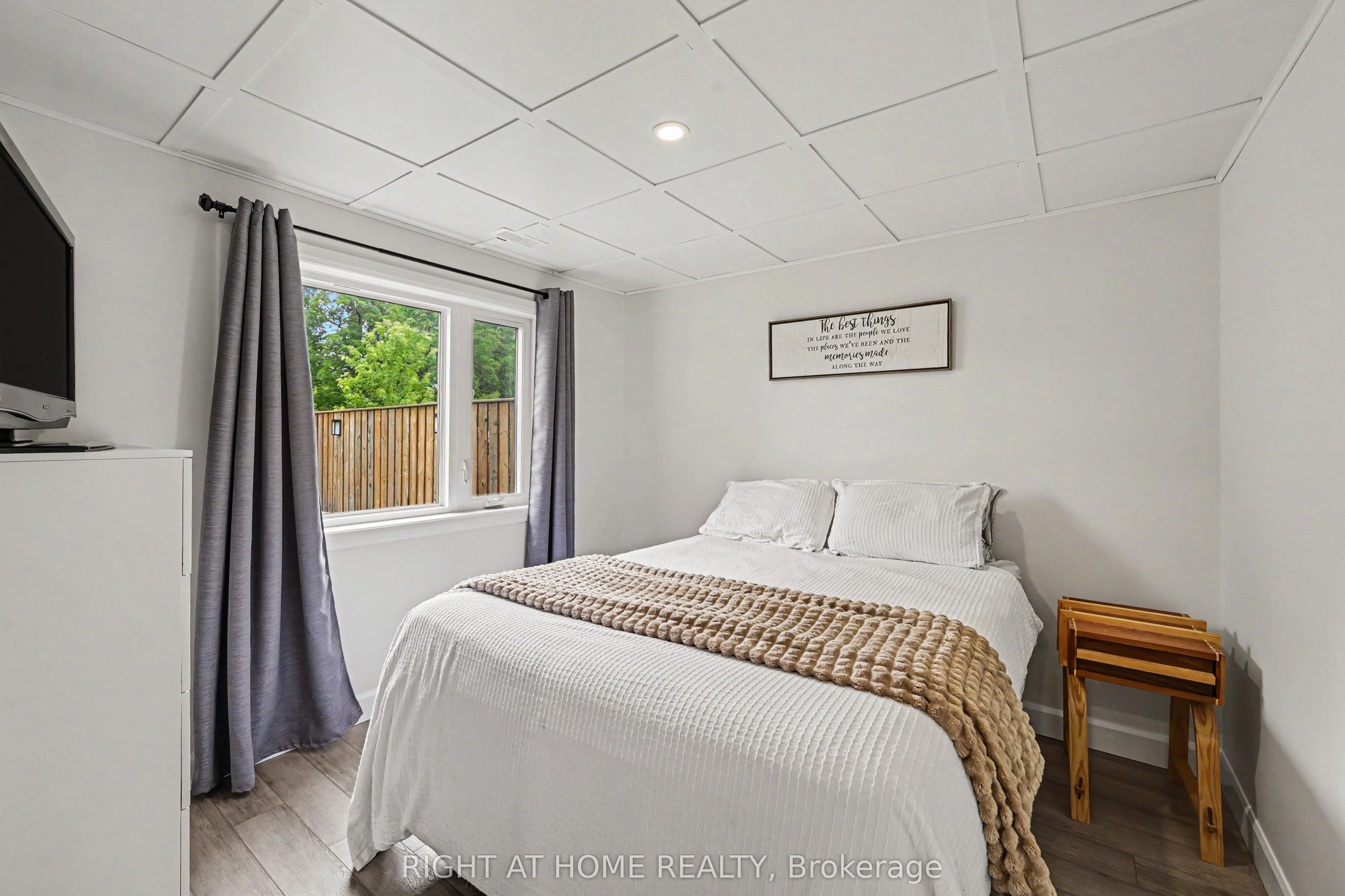 306 Forestview Crescent