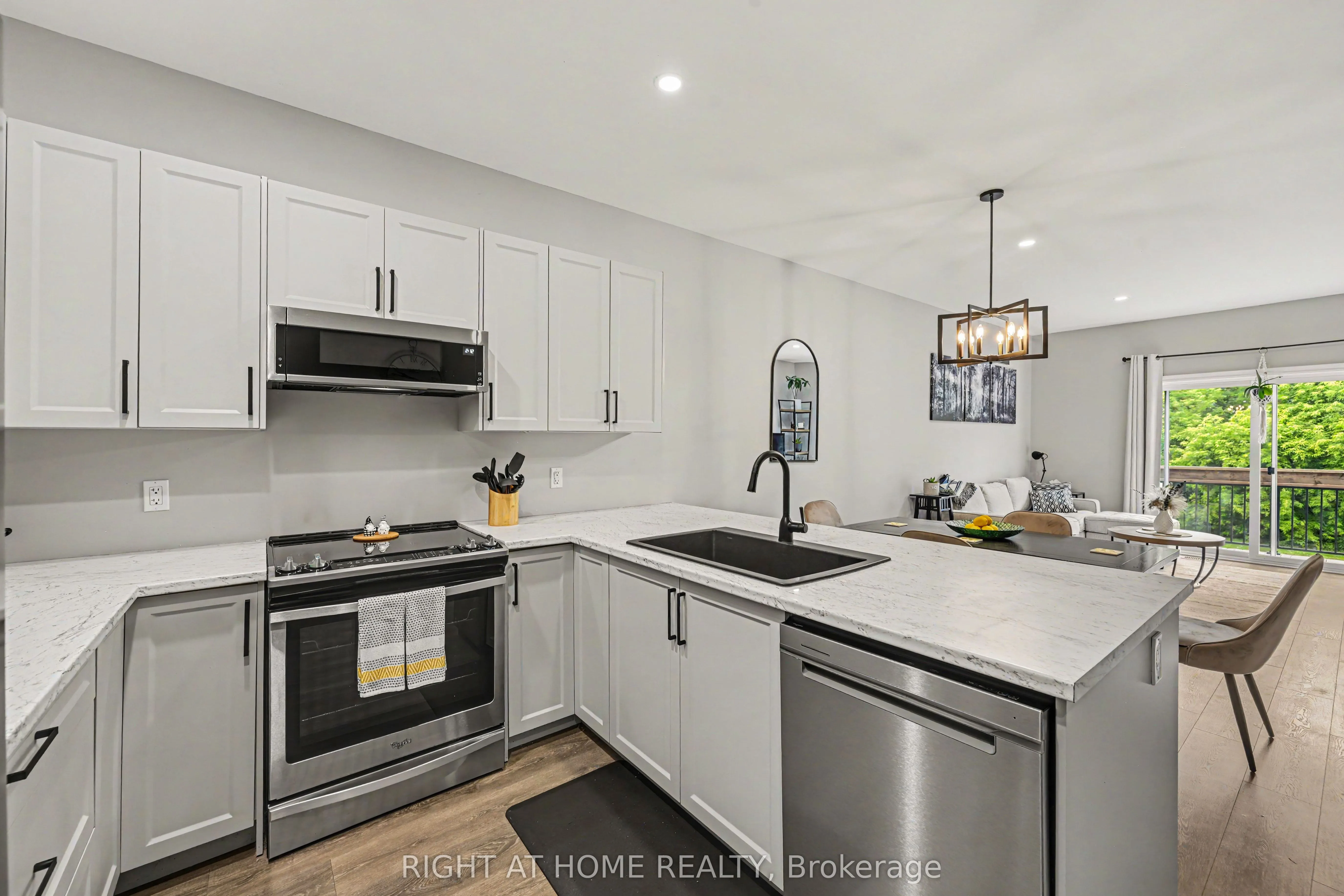306 Forestview Crescent