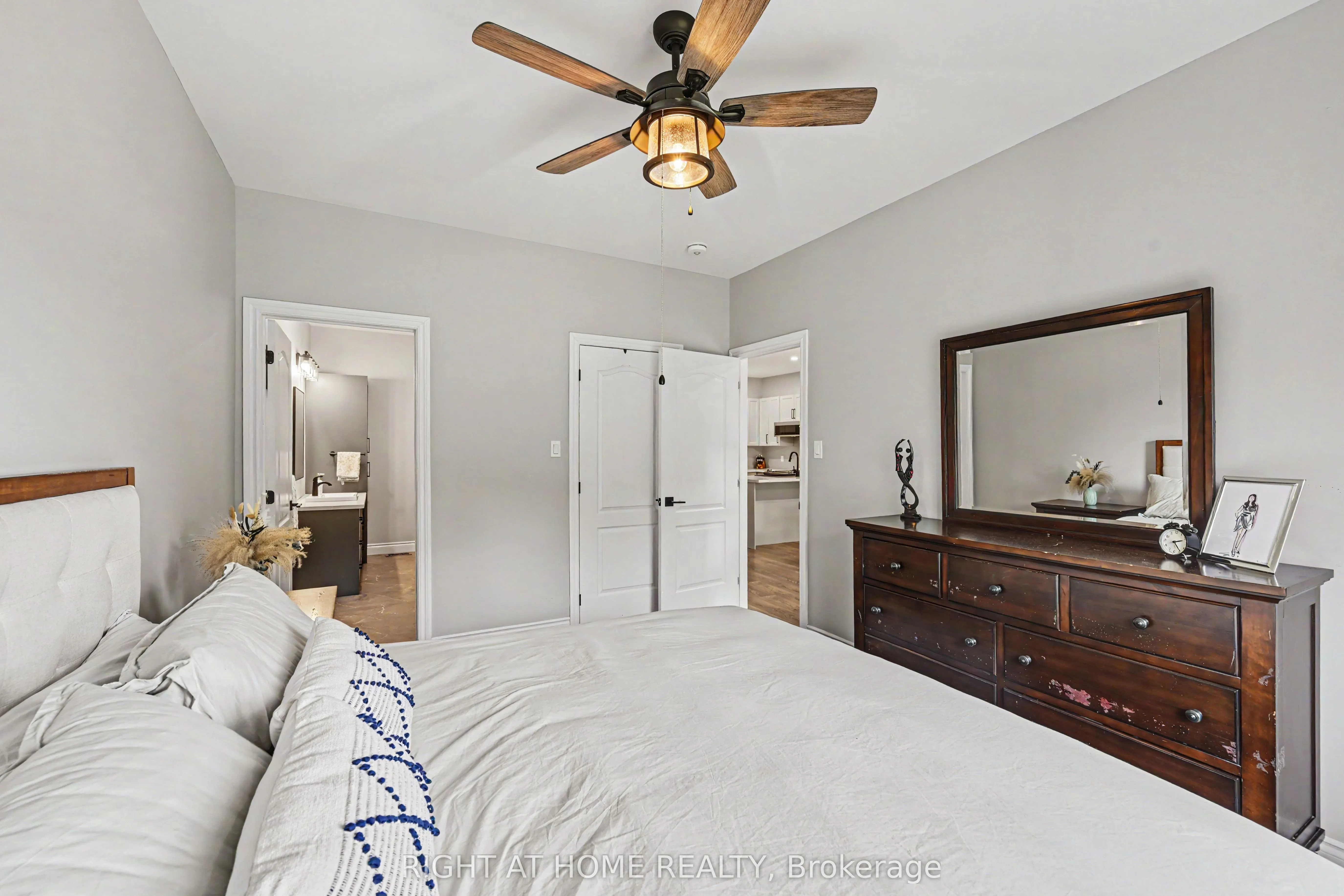 306 Forestview Crescent