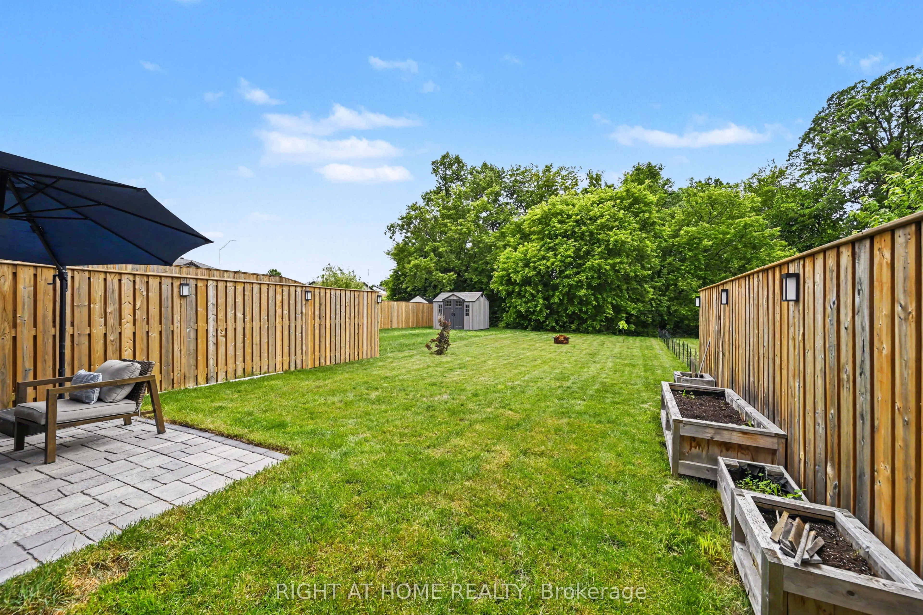 306 Forestview Crescent