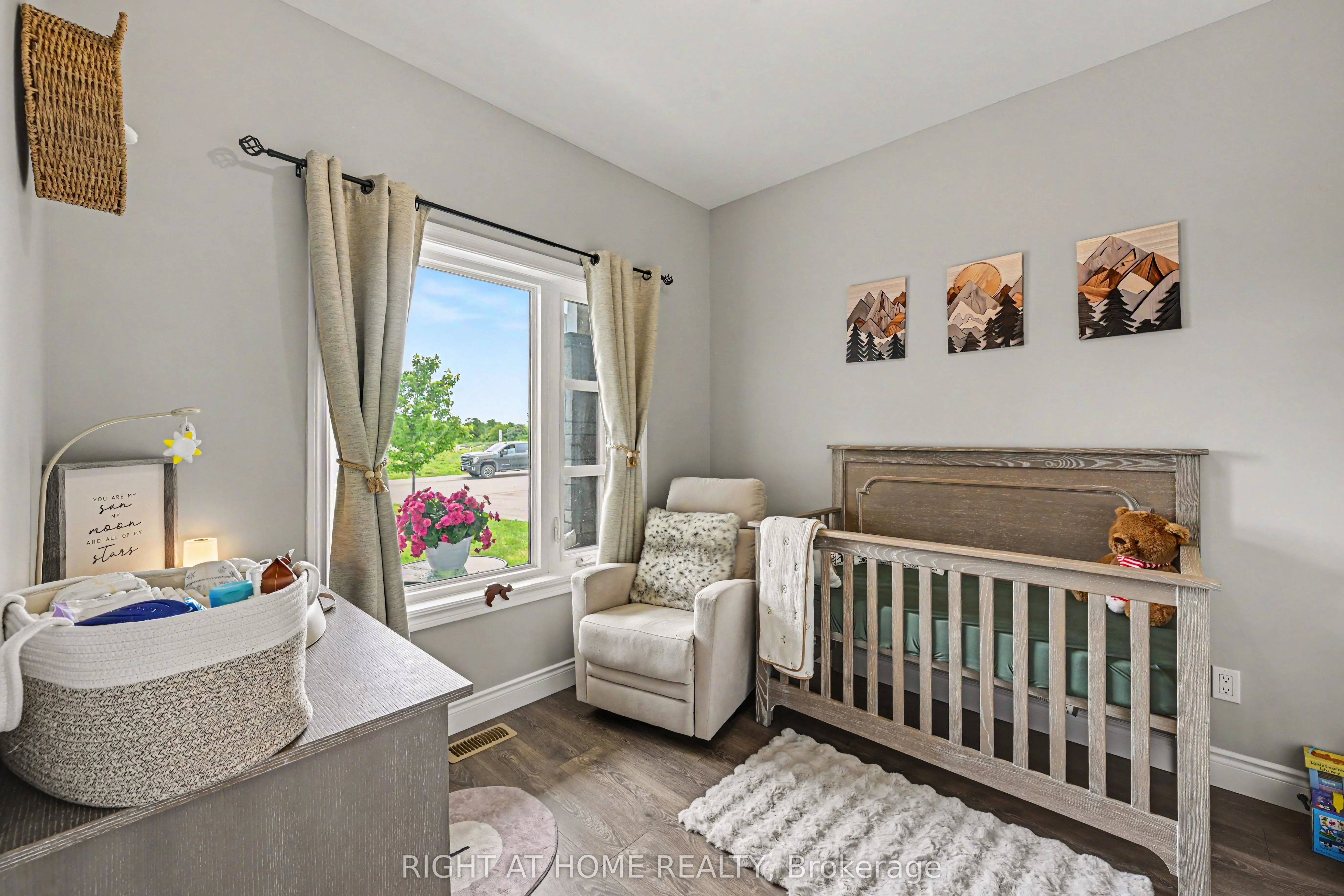 306 Forestview Crescent