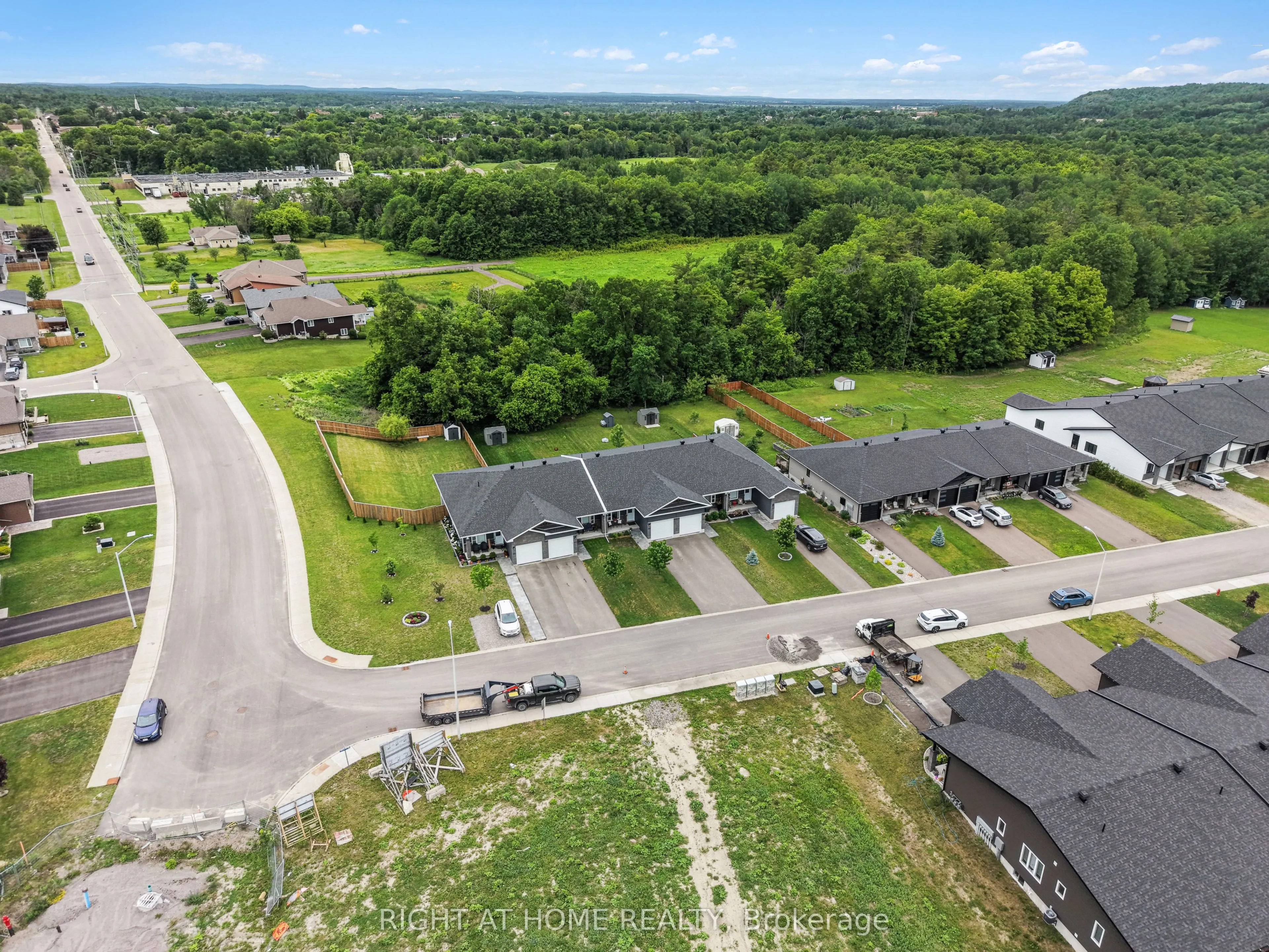 306 Forestview Crescent