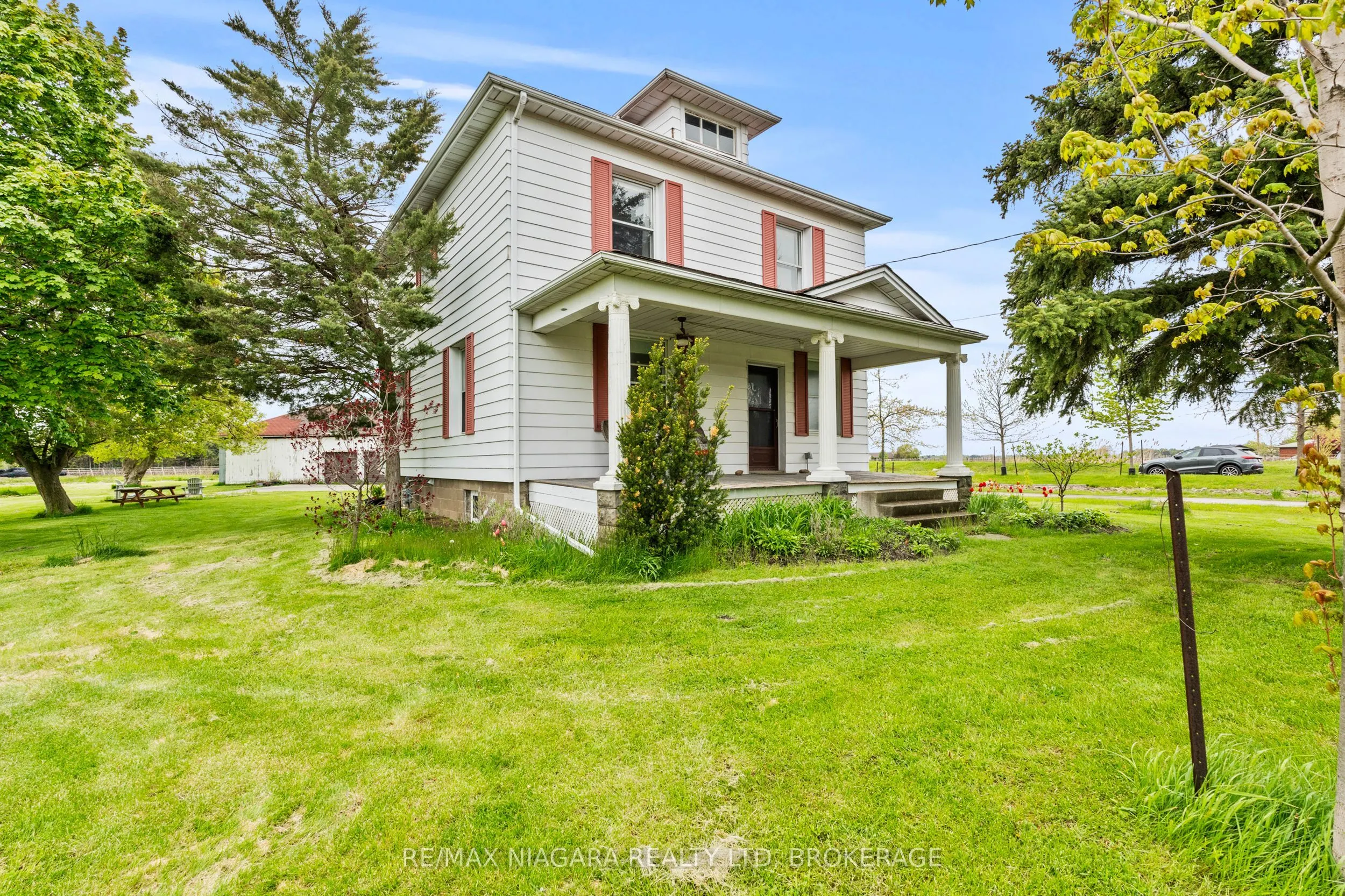 1068 Niagara Stone Road