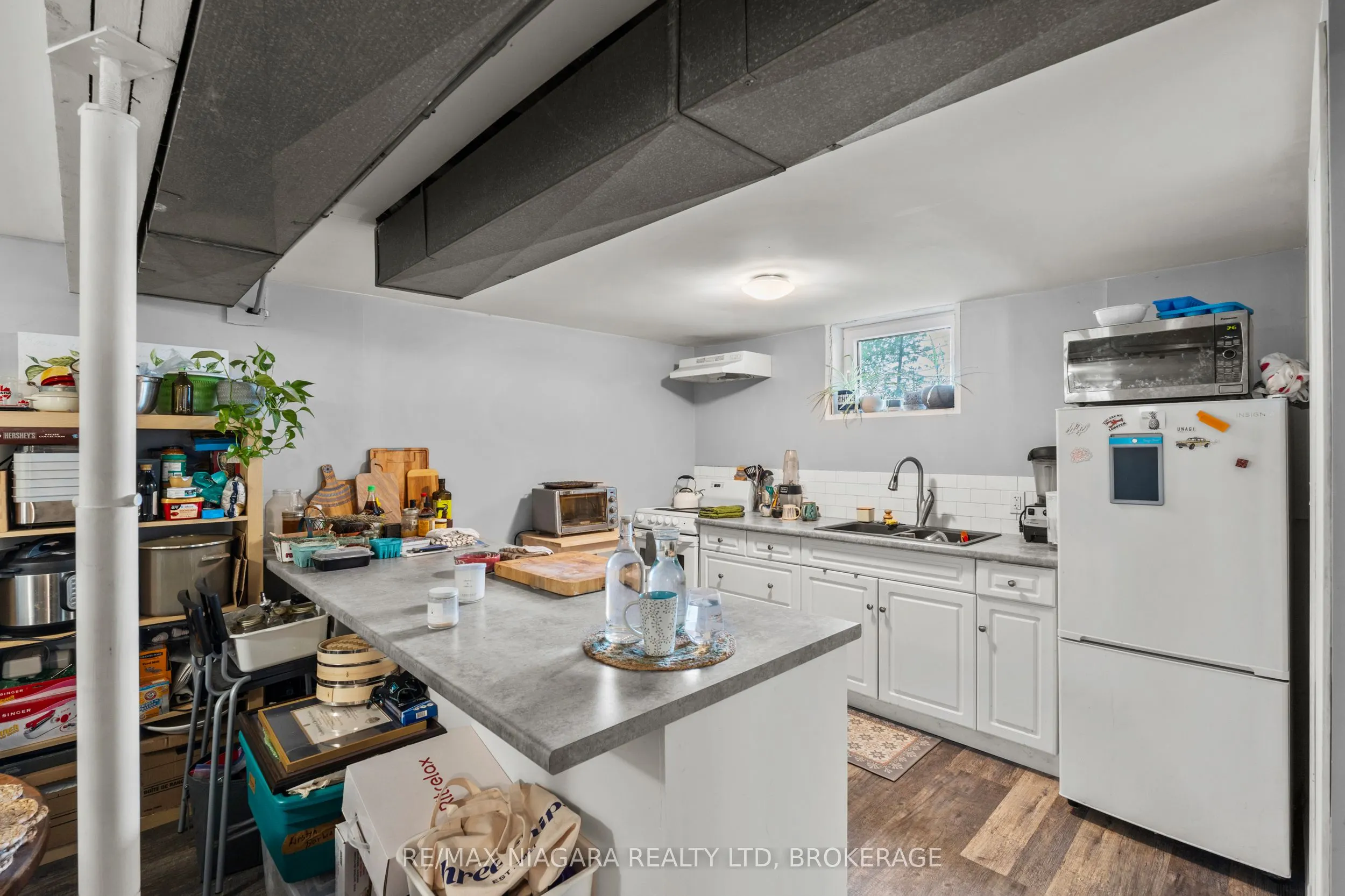 1068 Niagara Stone Road