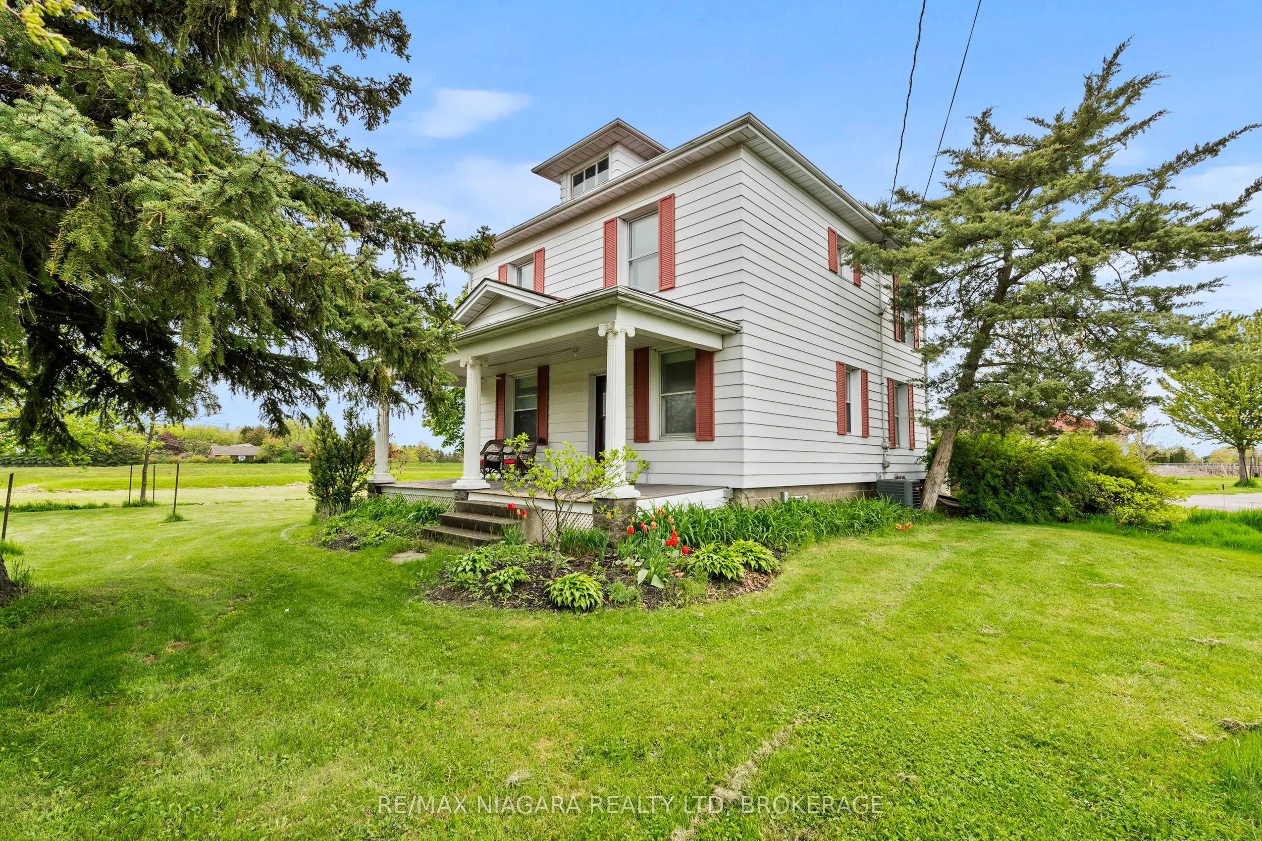 1068 Niagara Stone Road