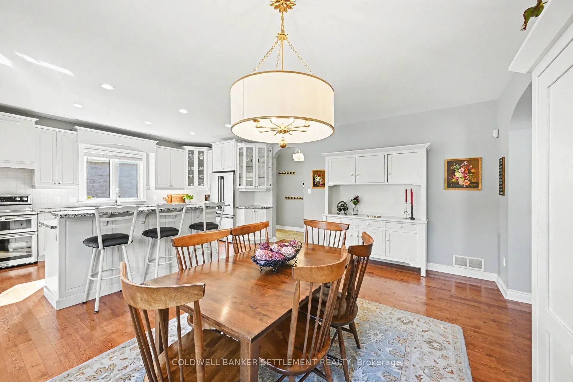 8 Taggart Crescent