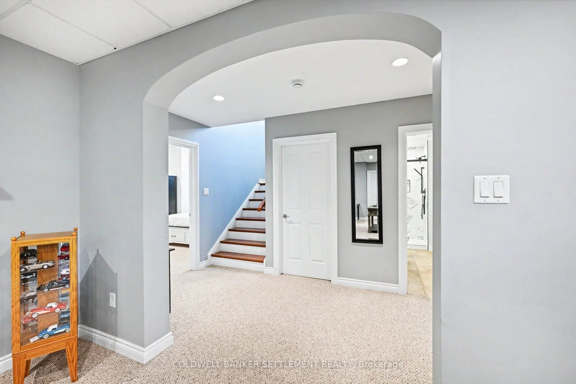 8 Taggart Crescent