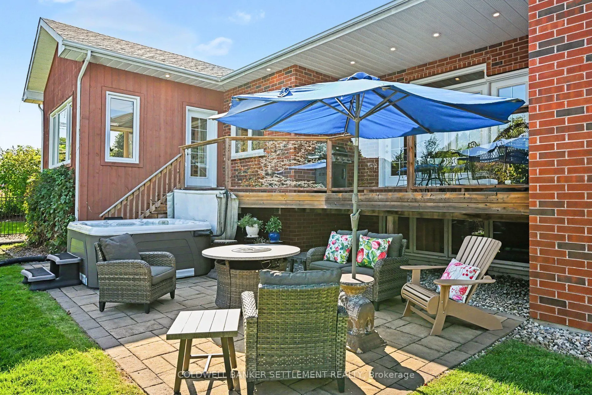 8 Taggart Crescent