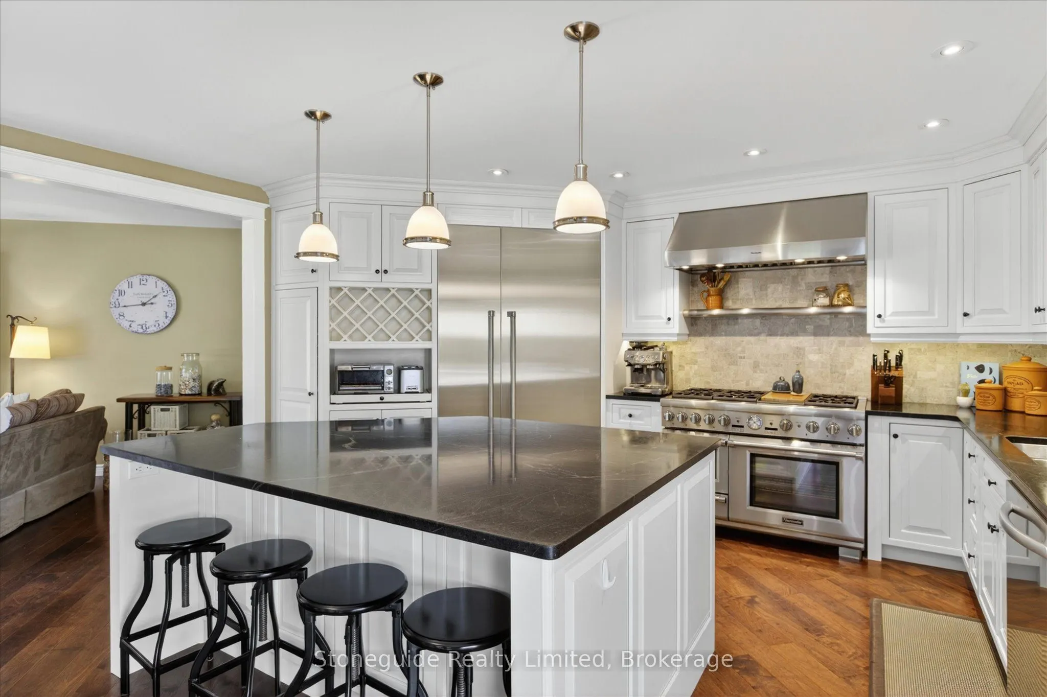 1580 College Park Drive