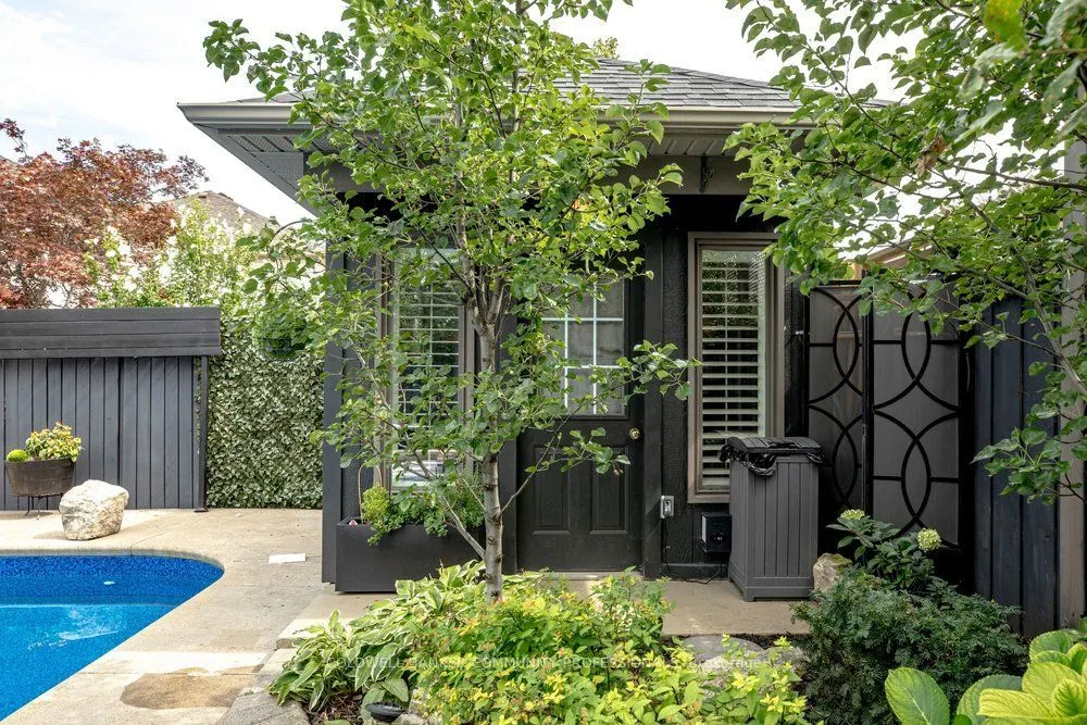 55 Chianti Crescent