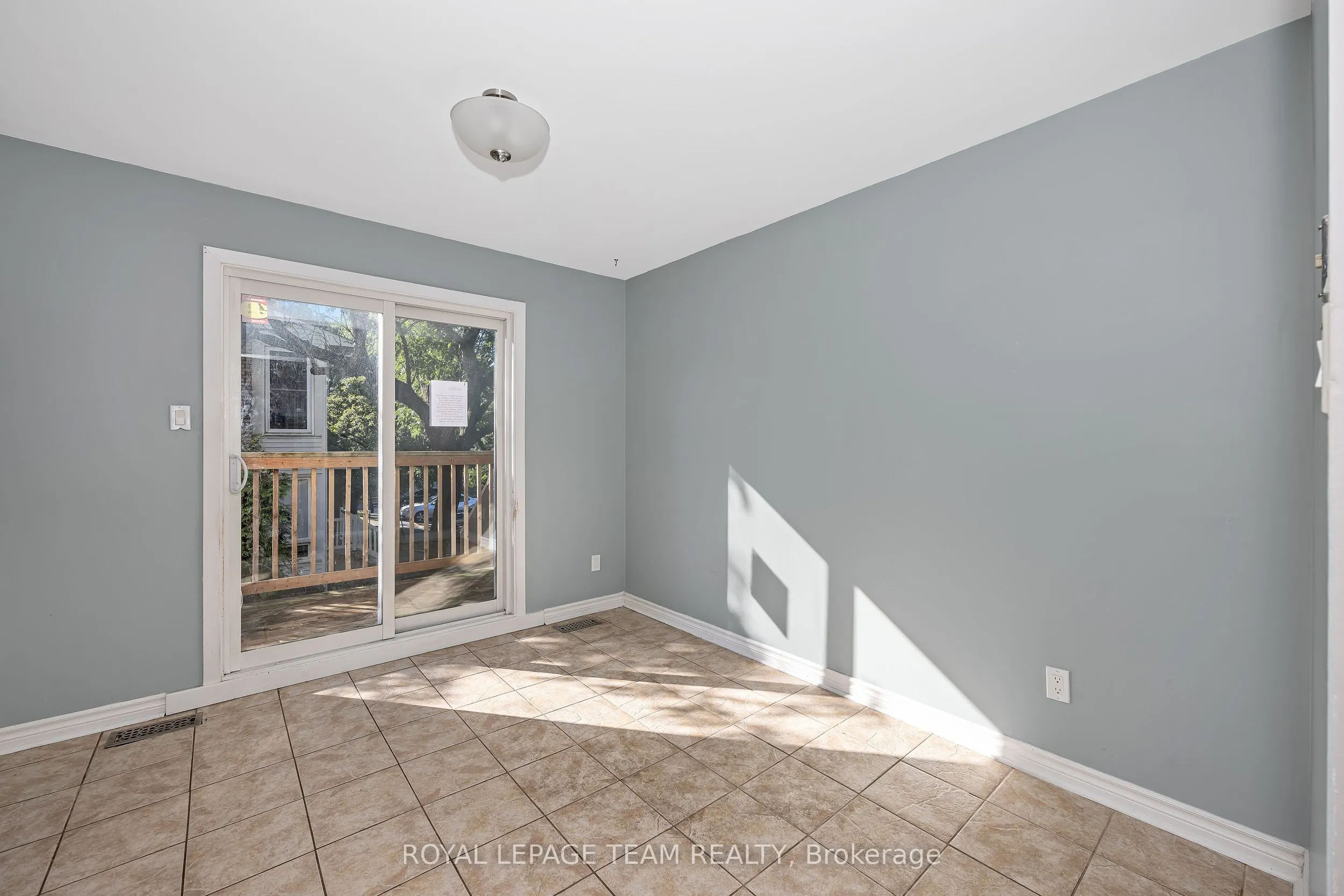 284 Dalehurst Drive #D