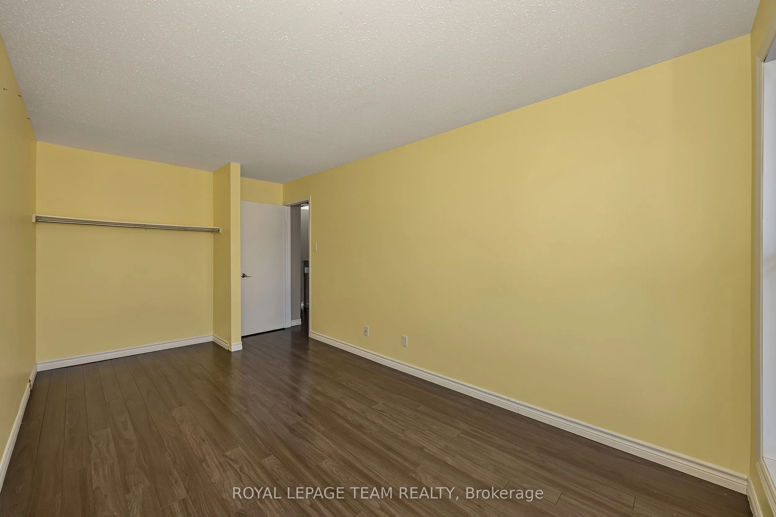 284 Dalehurst Drive #D