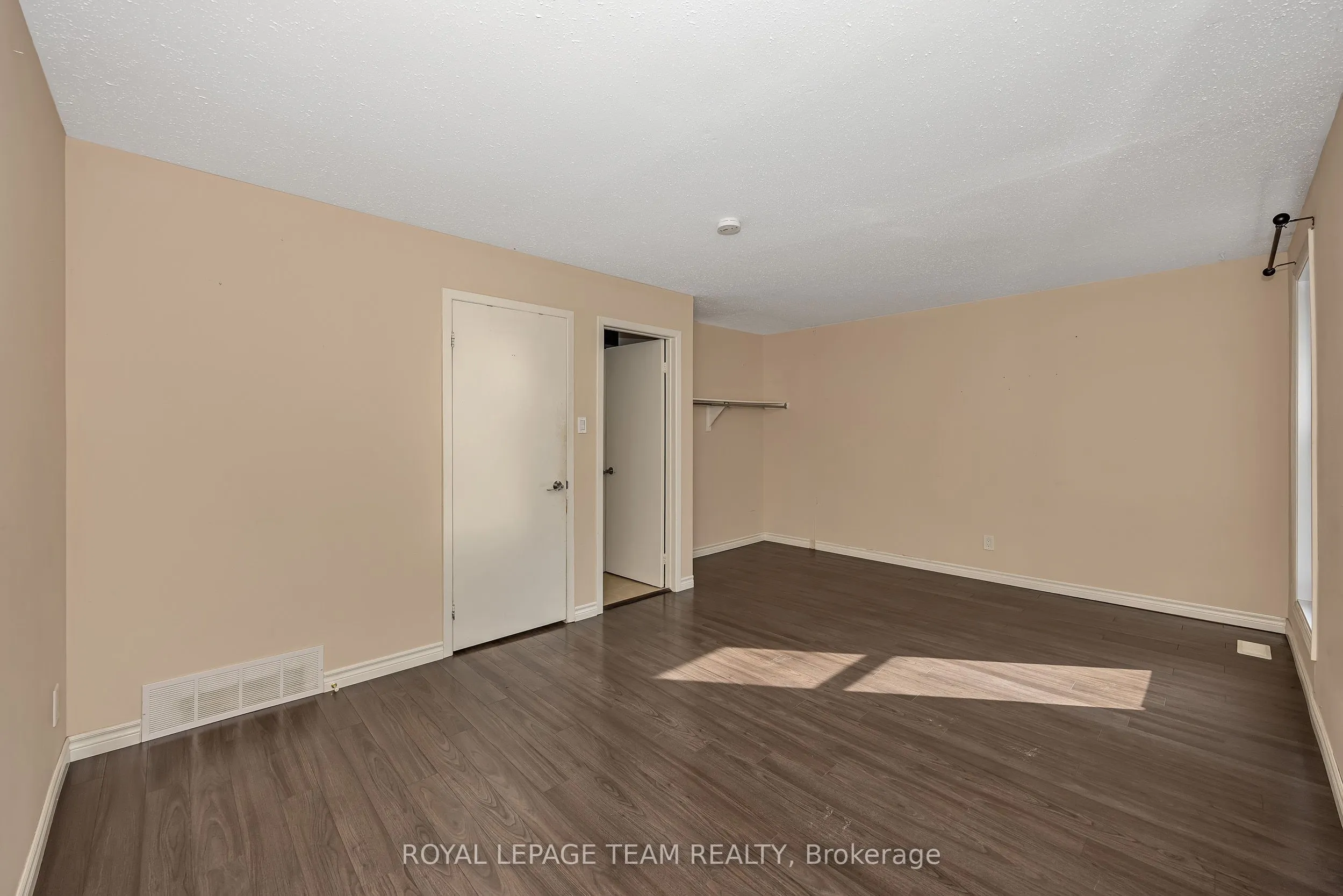 284 Dalehurst Drive #D