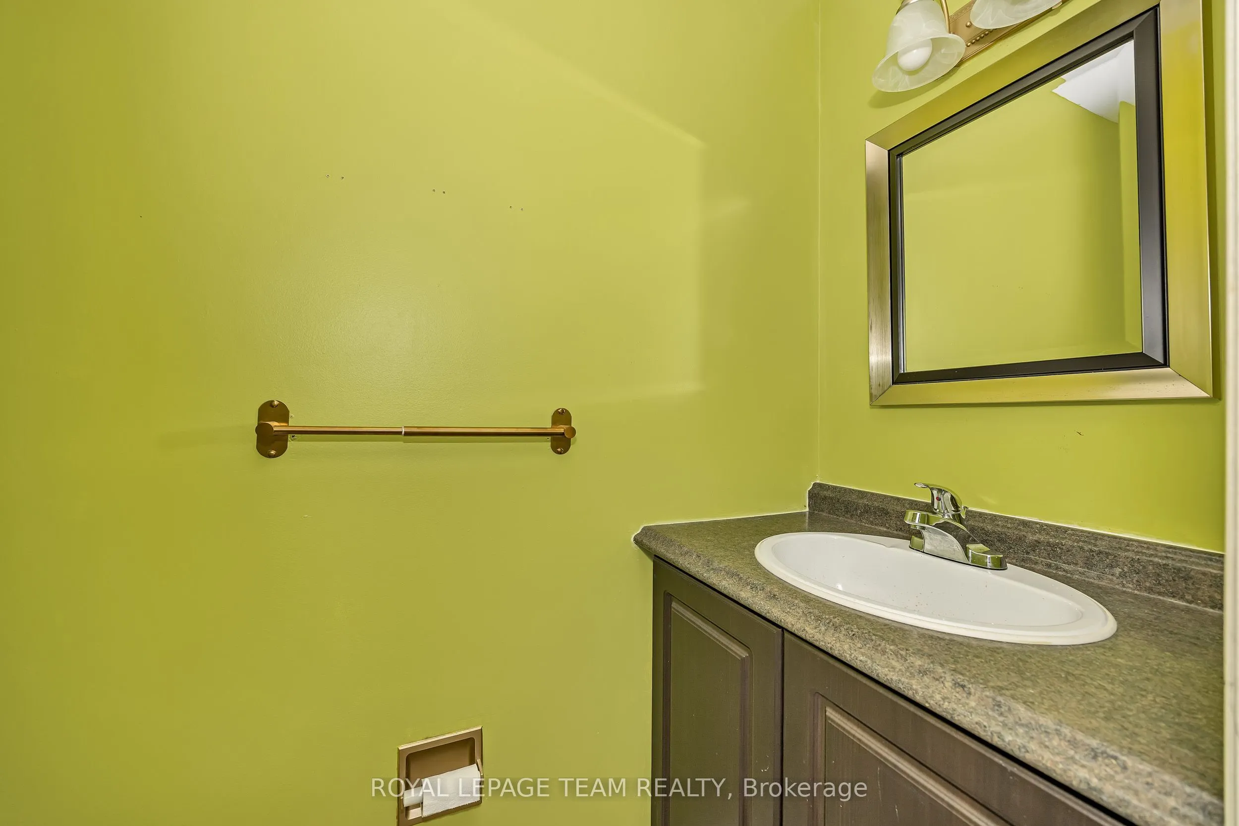 284 Dalehurst Drive #D