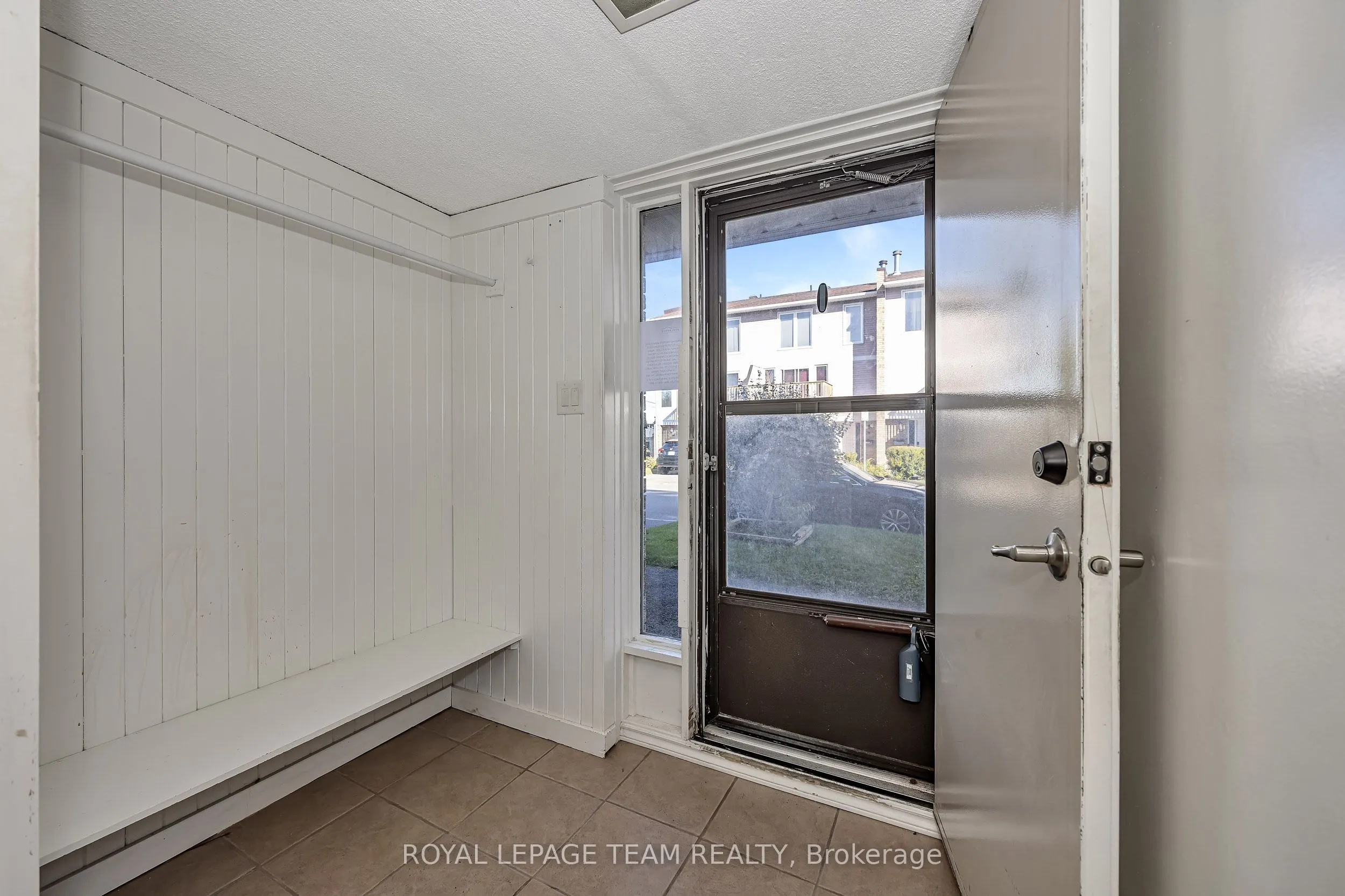 284 Dalehurst Drive #D