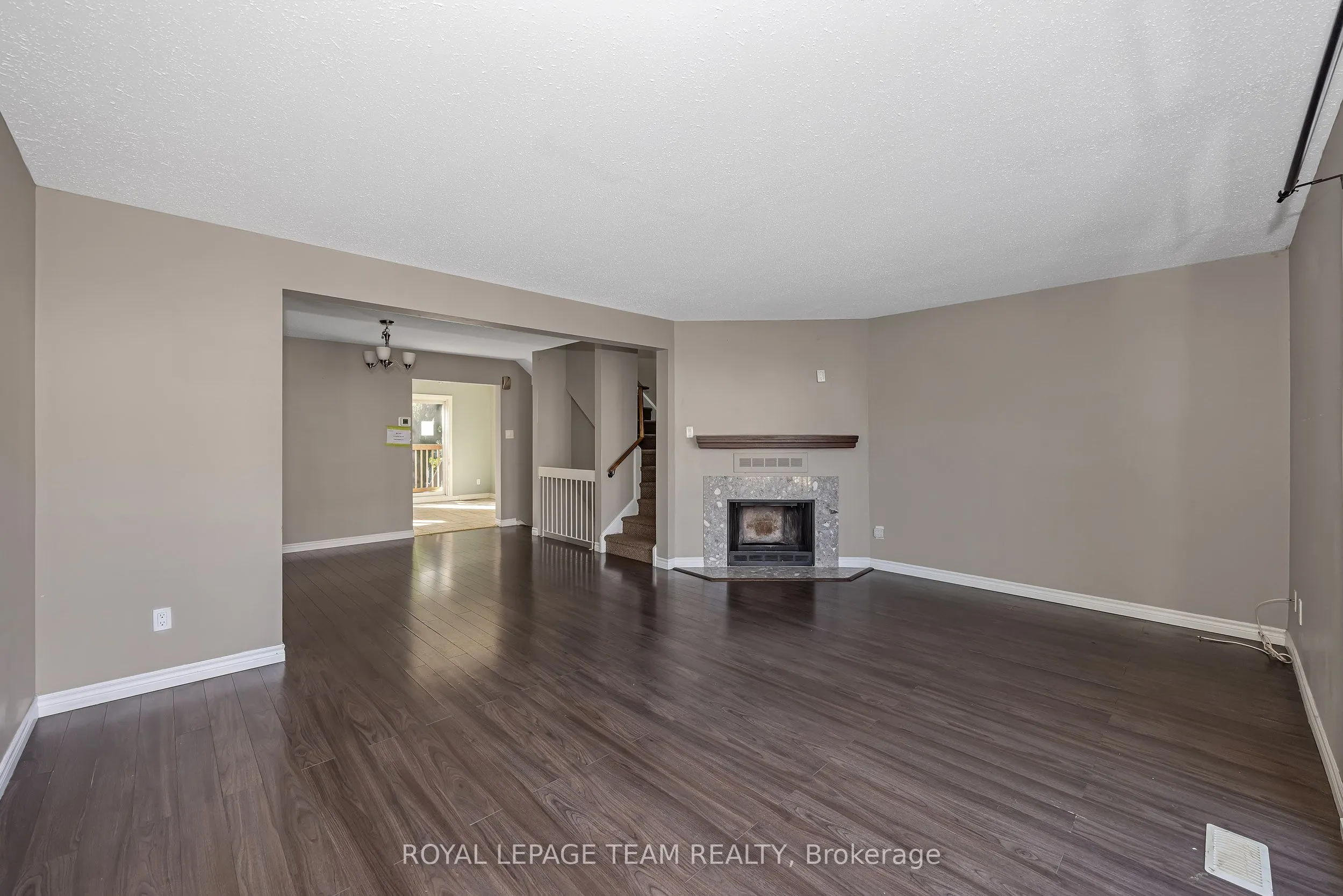 284 Dalehurst Drive #D