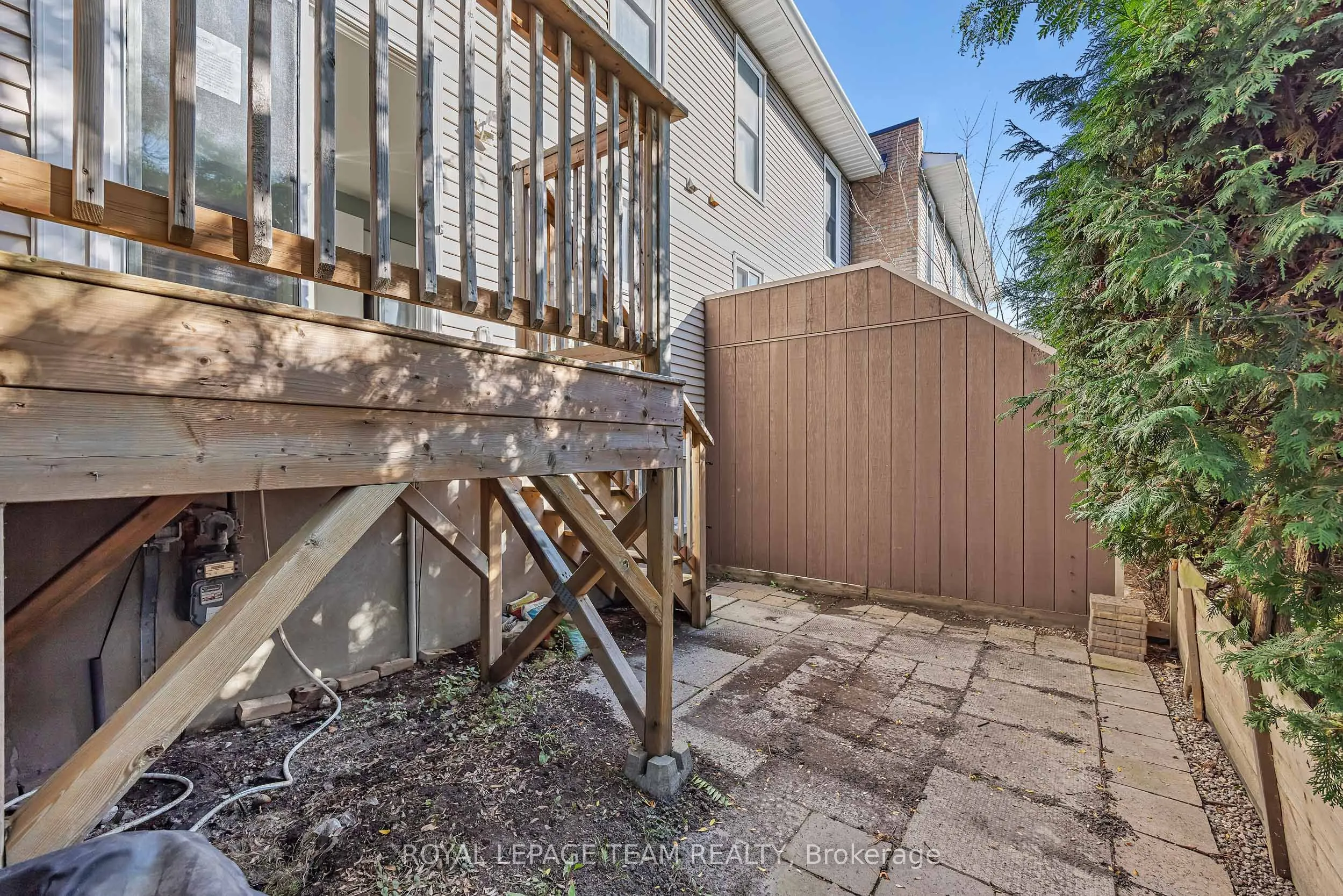 284 Dalehurst Drive #D