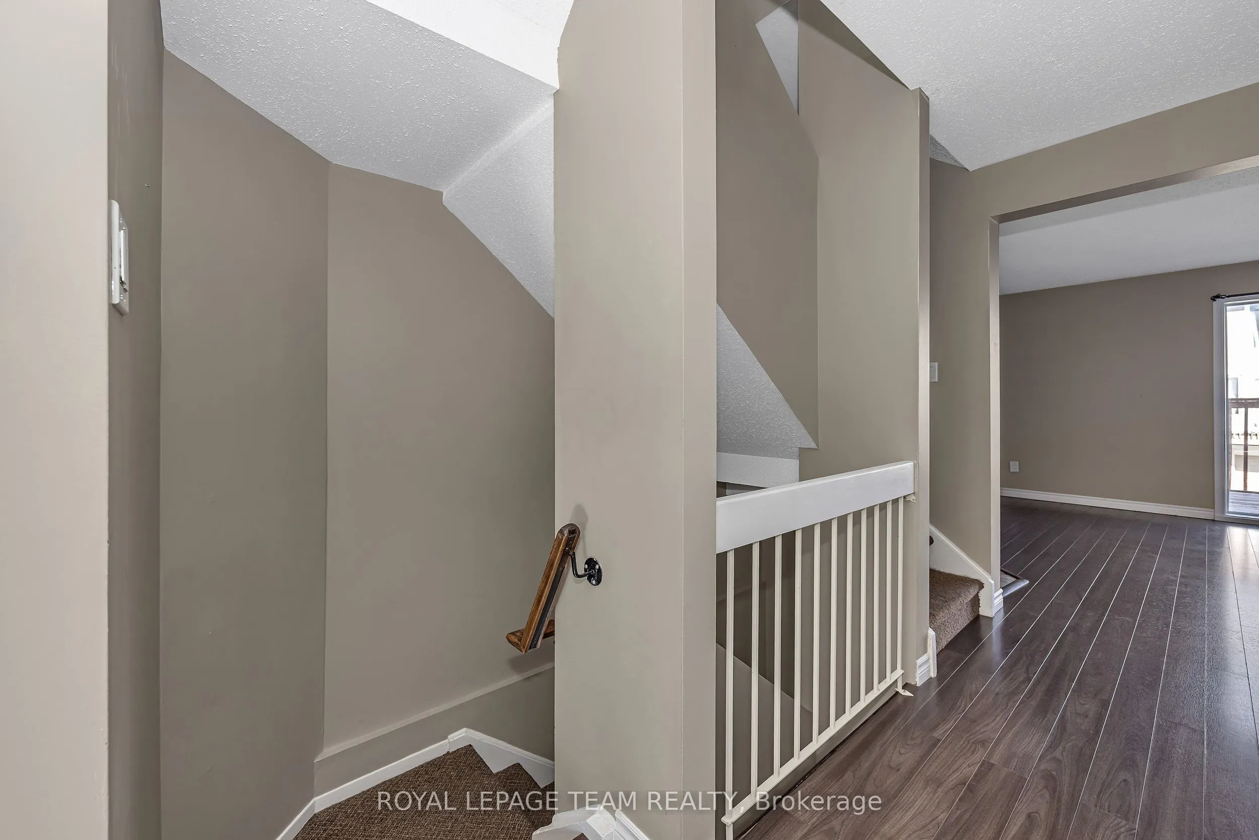 284 Dalehurst Drive #D