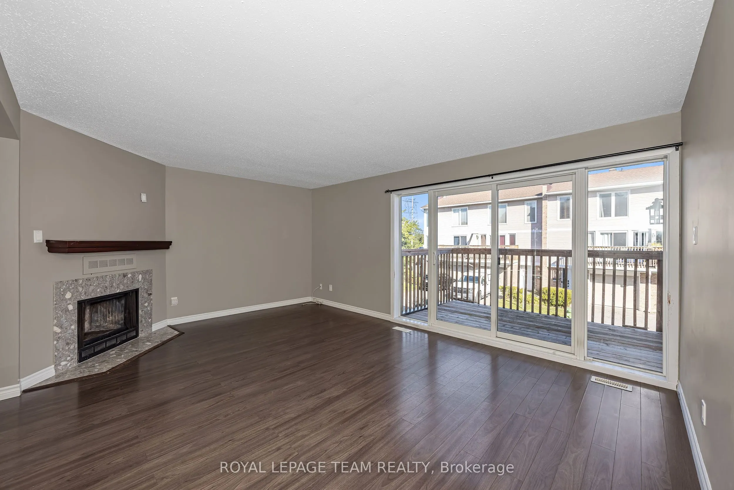 284 Dalehurst Drive #D