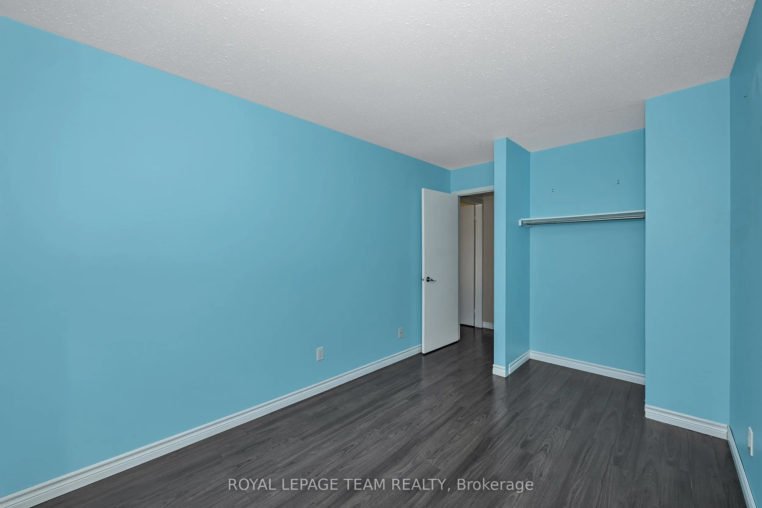 284 Dalehurst Drive #D