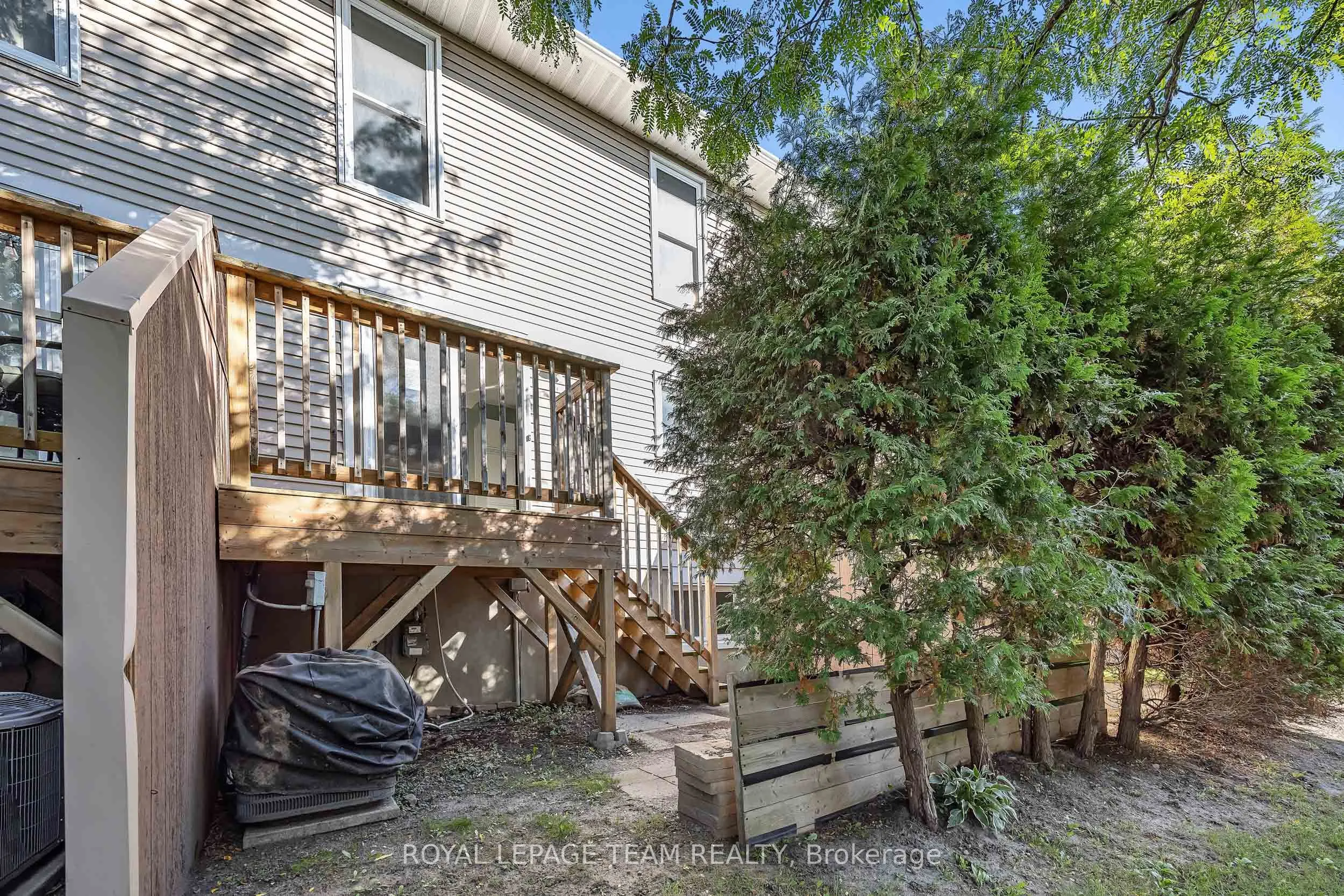 284 Dalehurst Drive #D