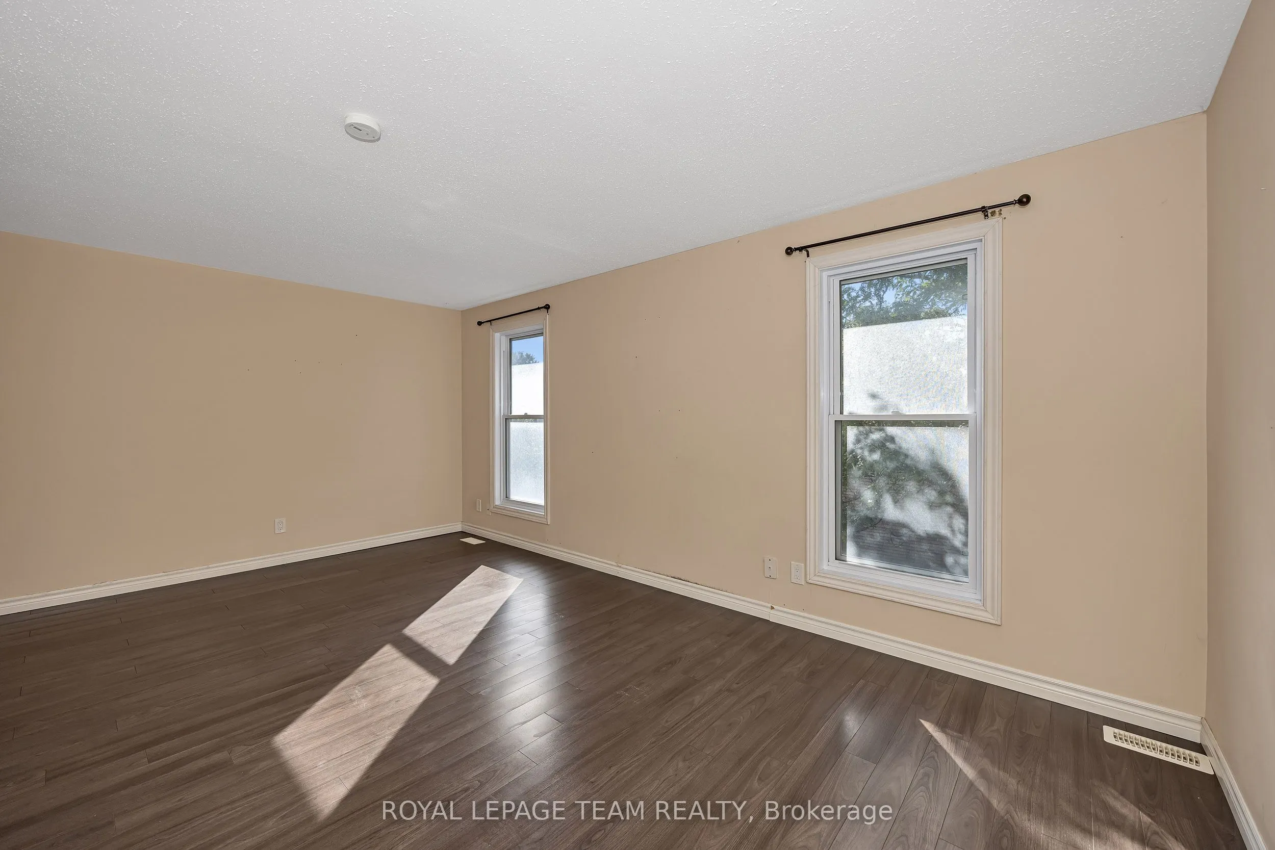 284 Dalehurst Drive #D