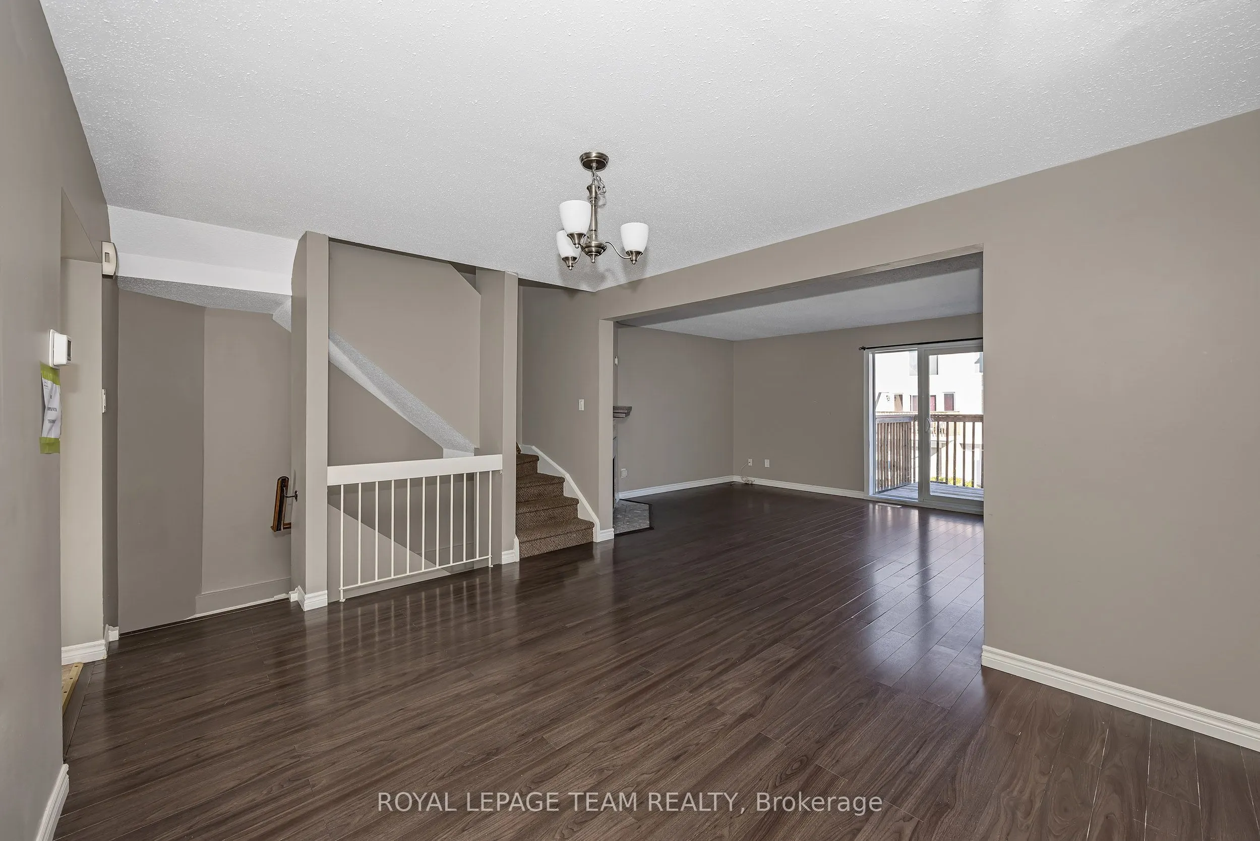 284 Dalehurst Drive #D