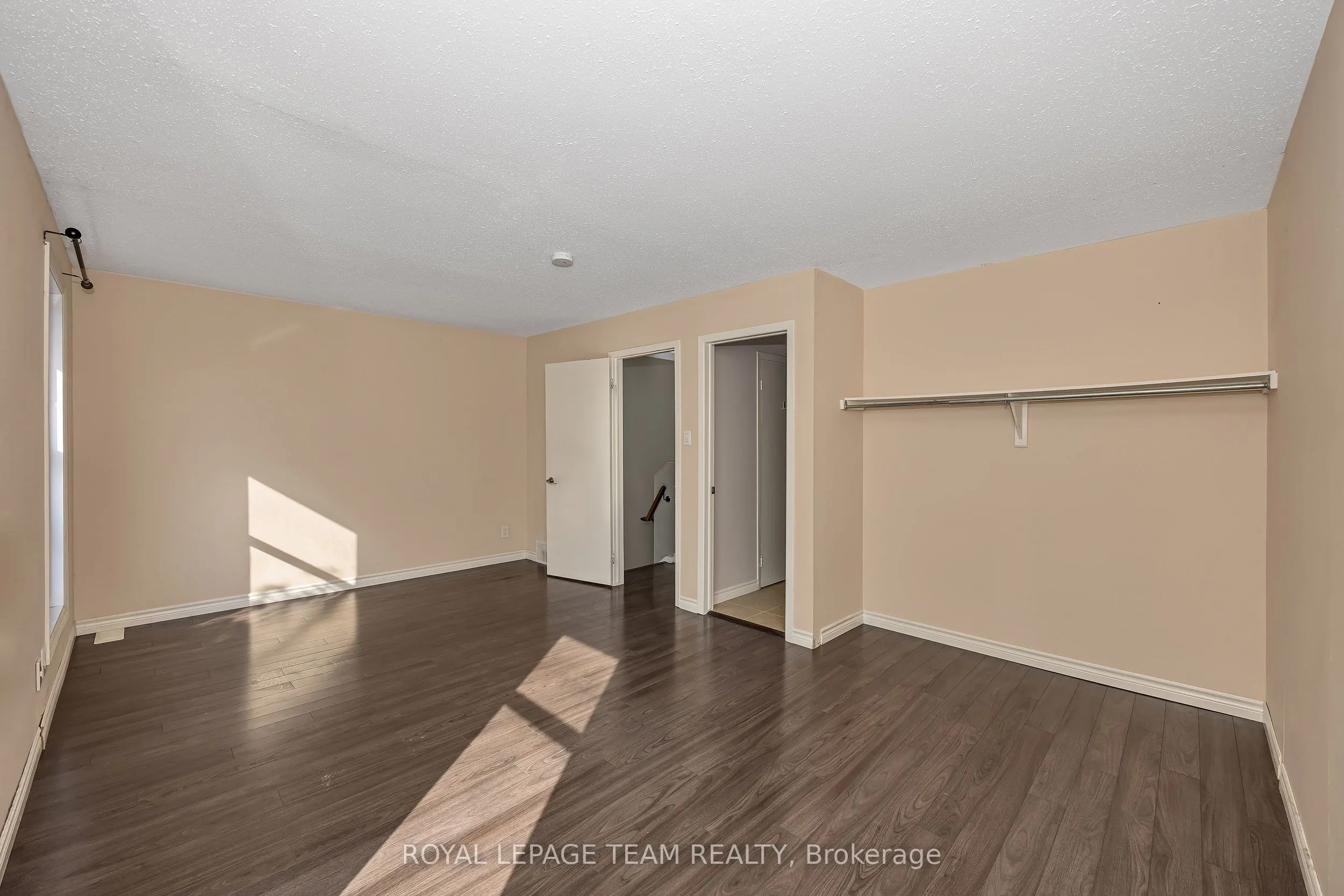 284 Dalehurst Drive #D