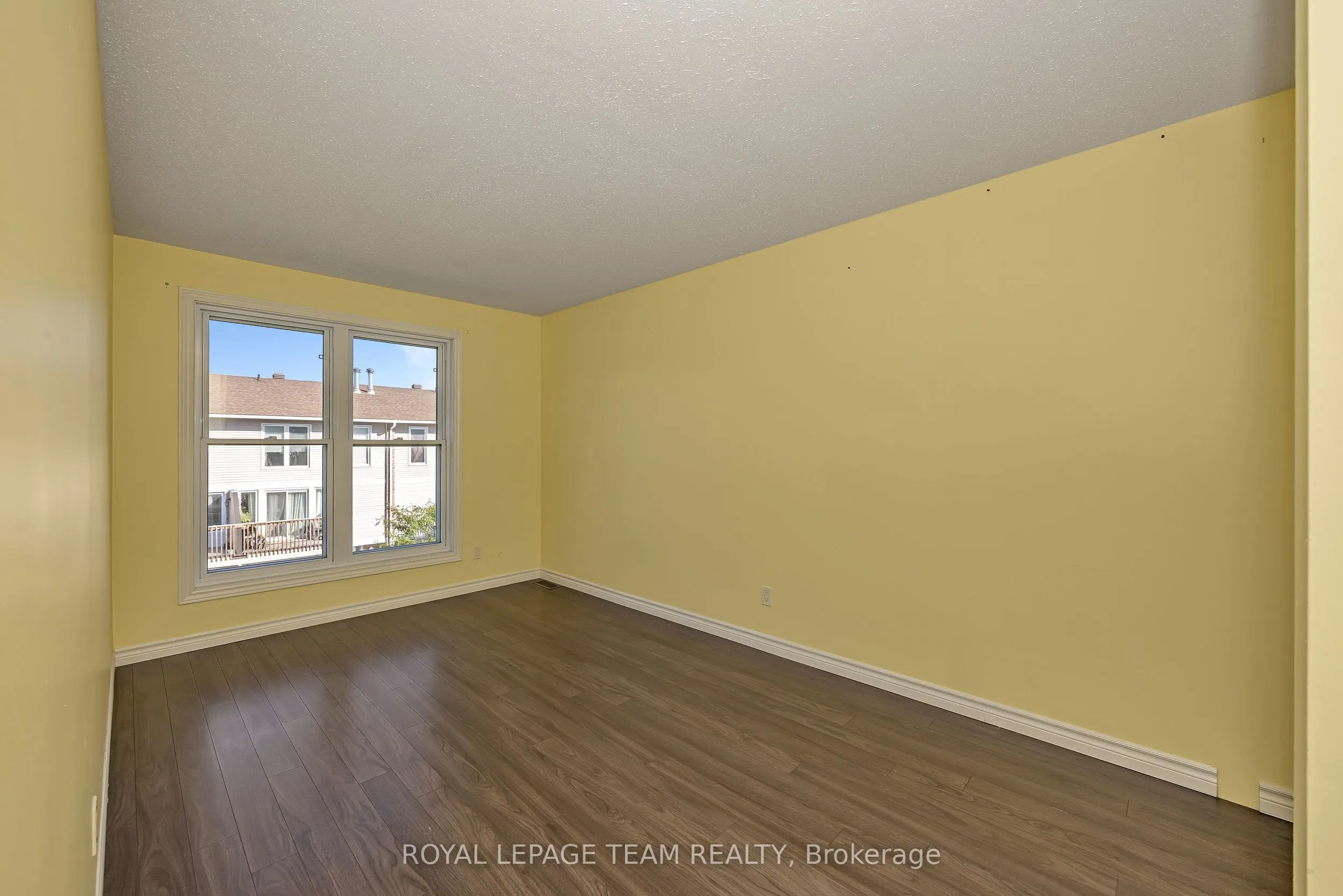284 Dalehurst Drive #D