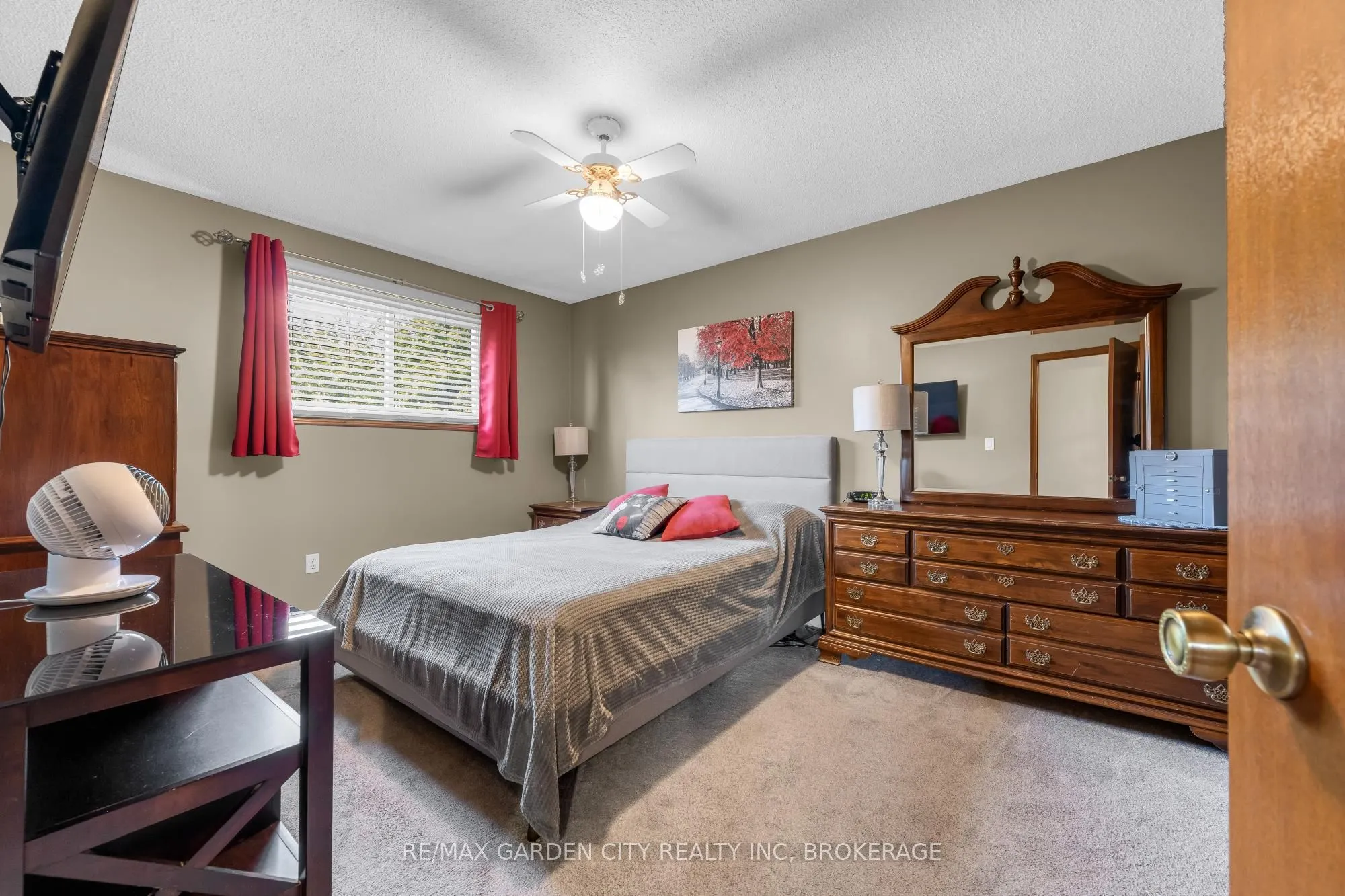 54 Crestcombe Road