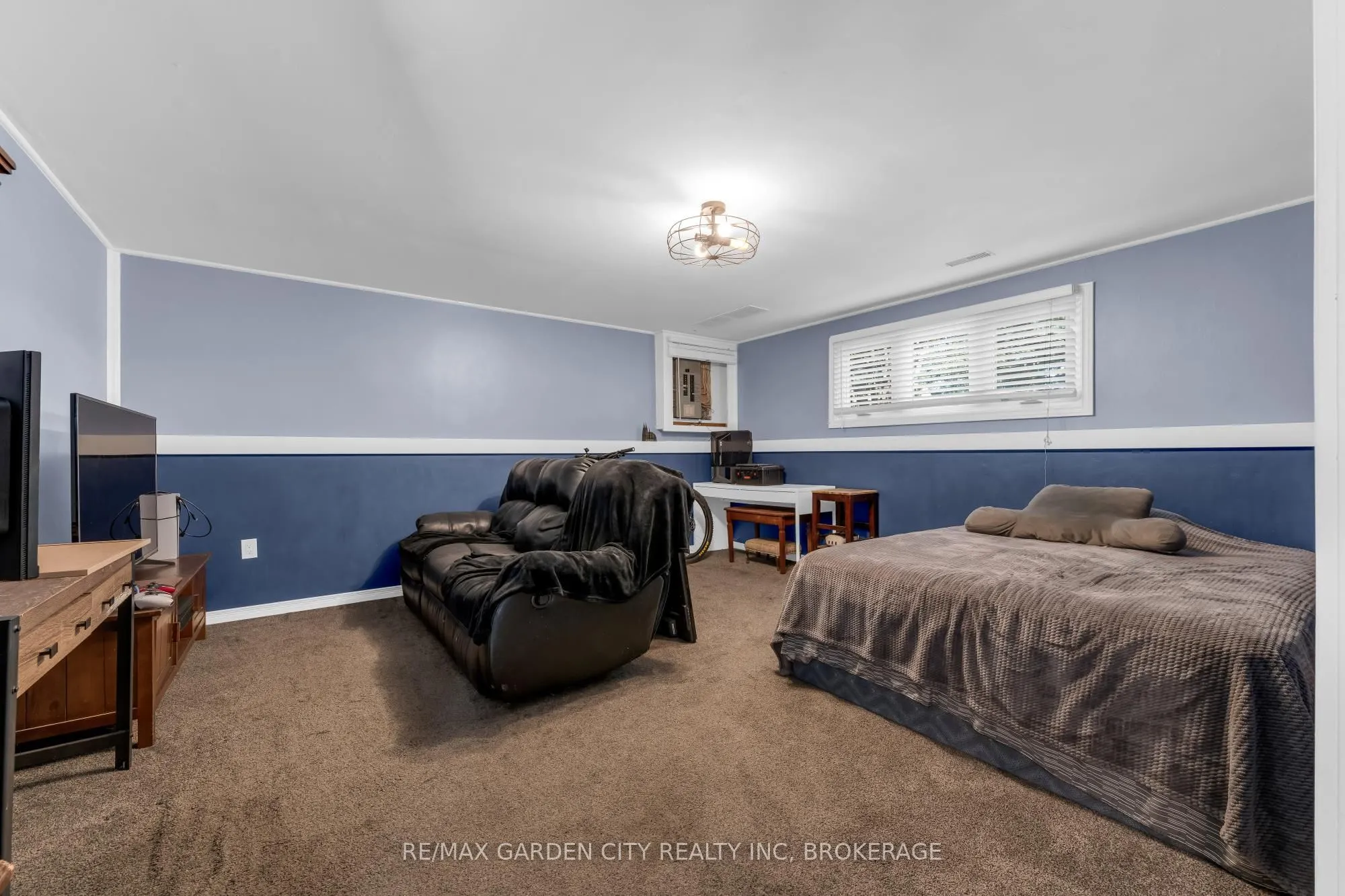 54 Crestcombe Road