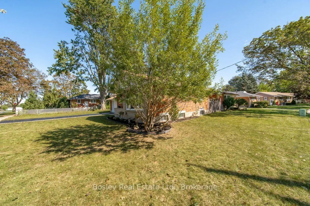 18 Maywood Road