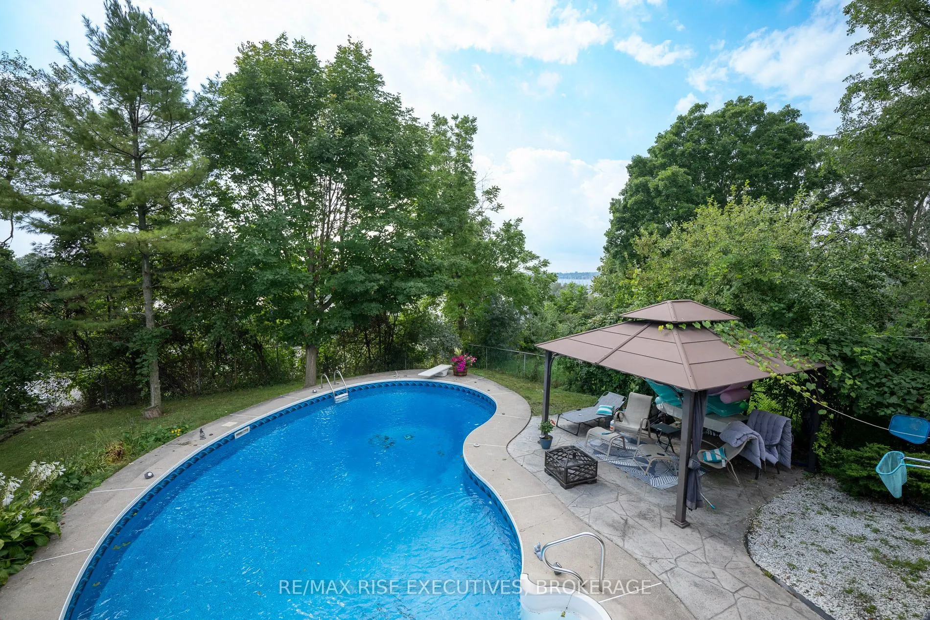 601 Forest Hill Drive