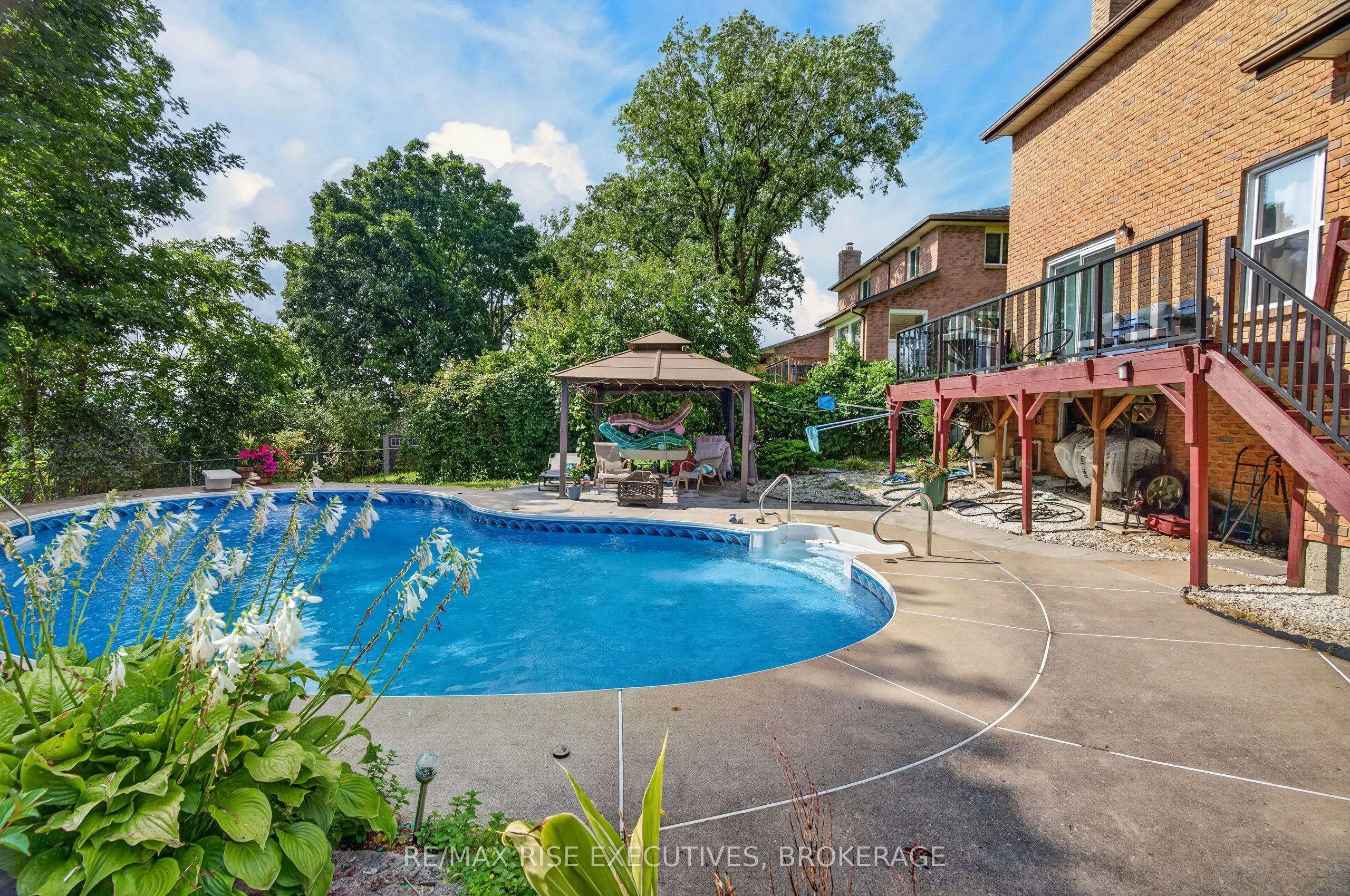 601 Forest Hill Drive
