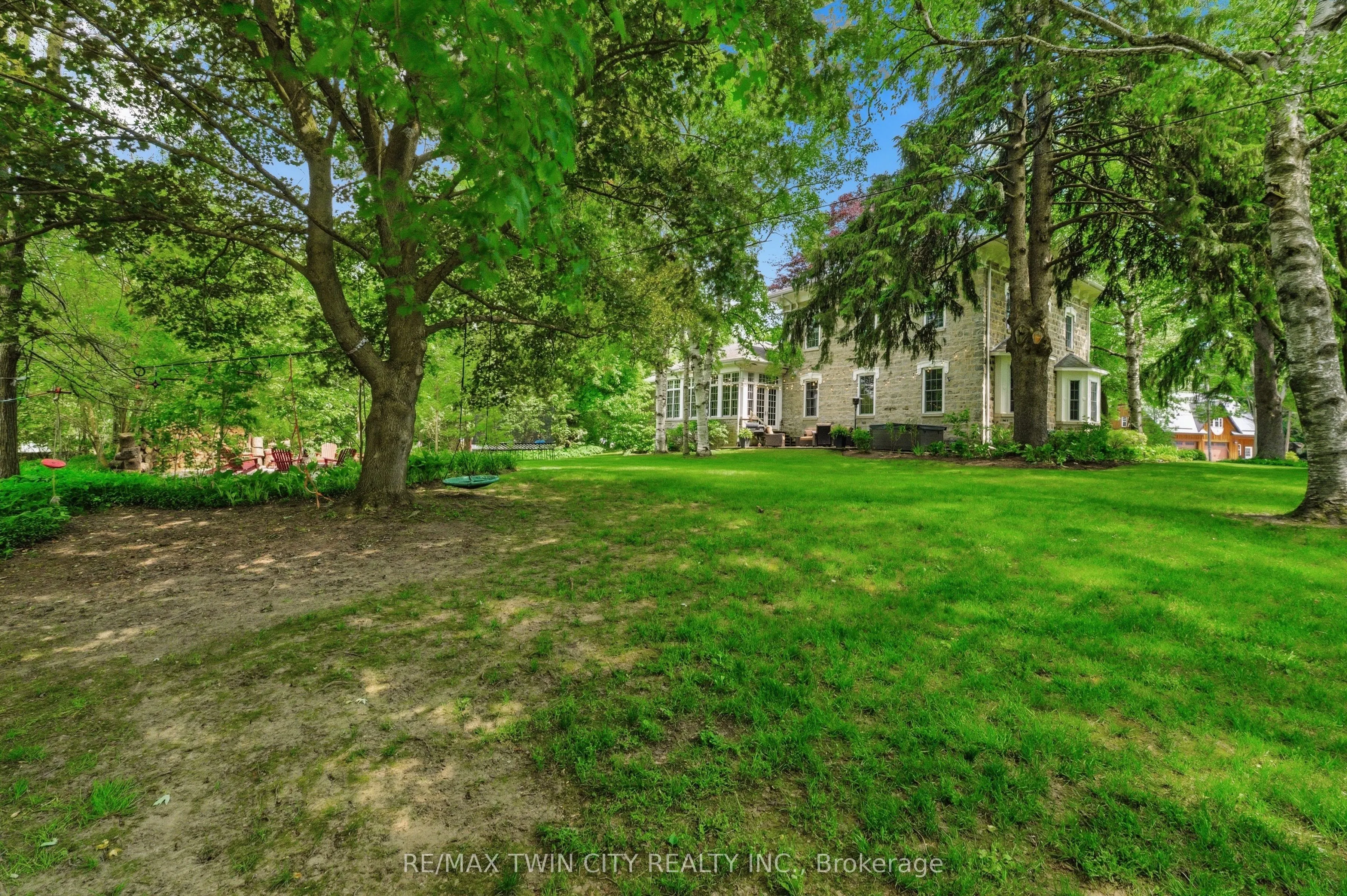 25 Dunbar Street