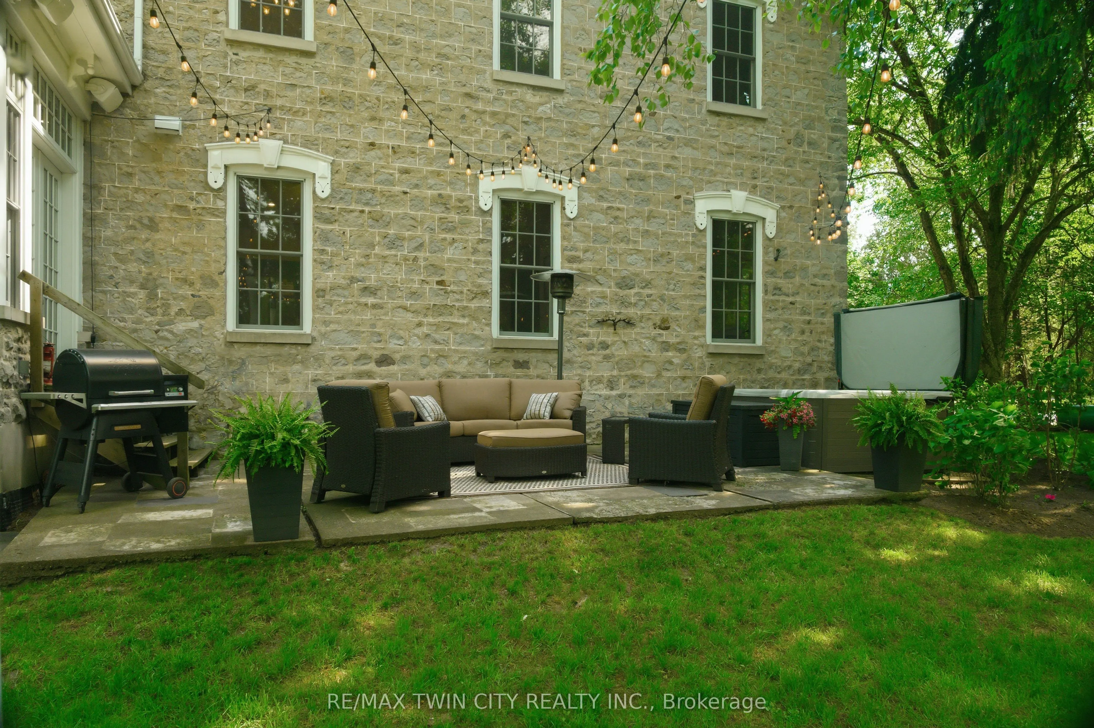 25 Dunbar Street