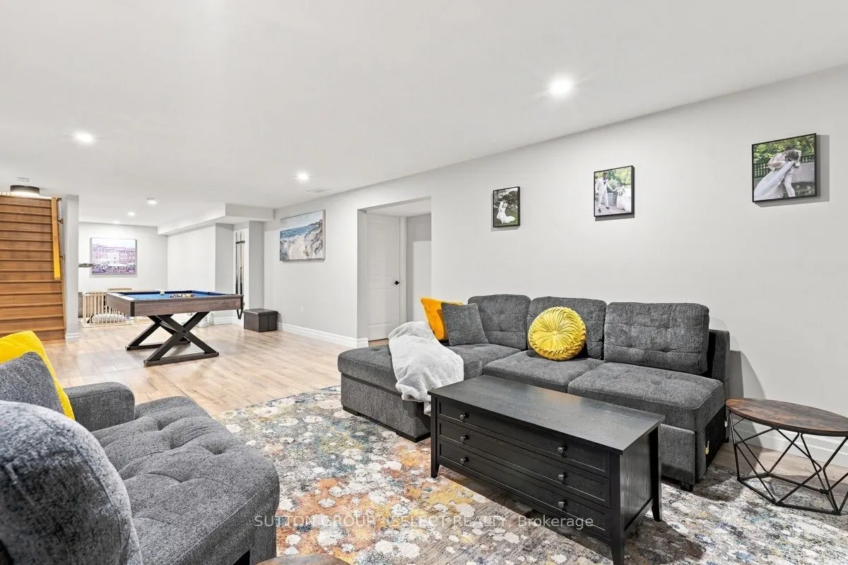 159 COLLINS Way #38