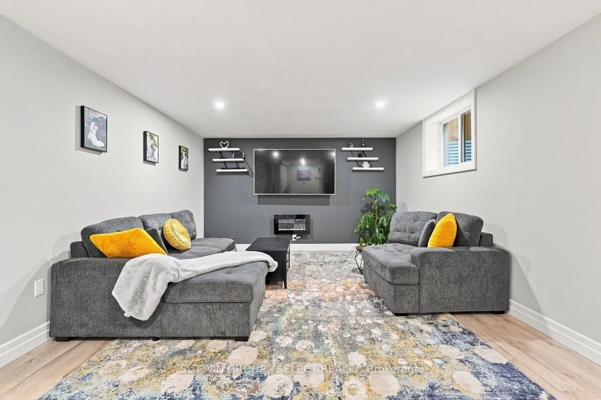 159 COLLINS Way #38