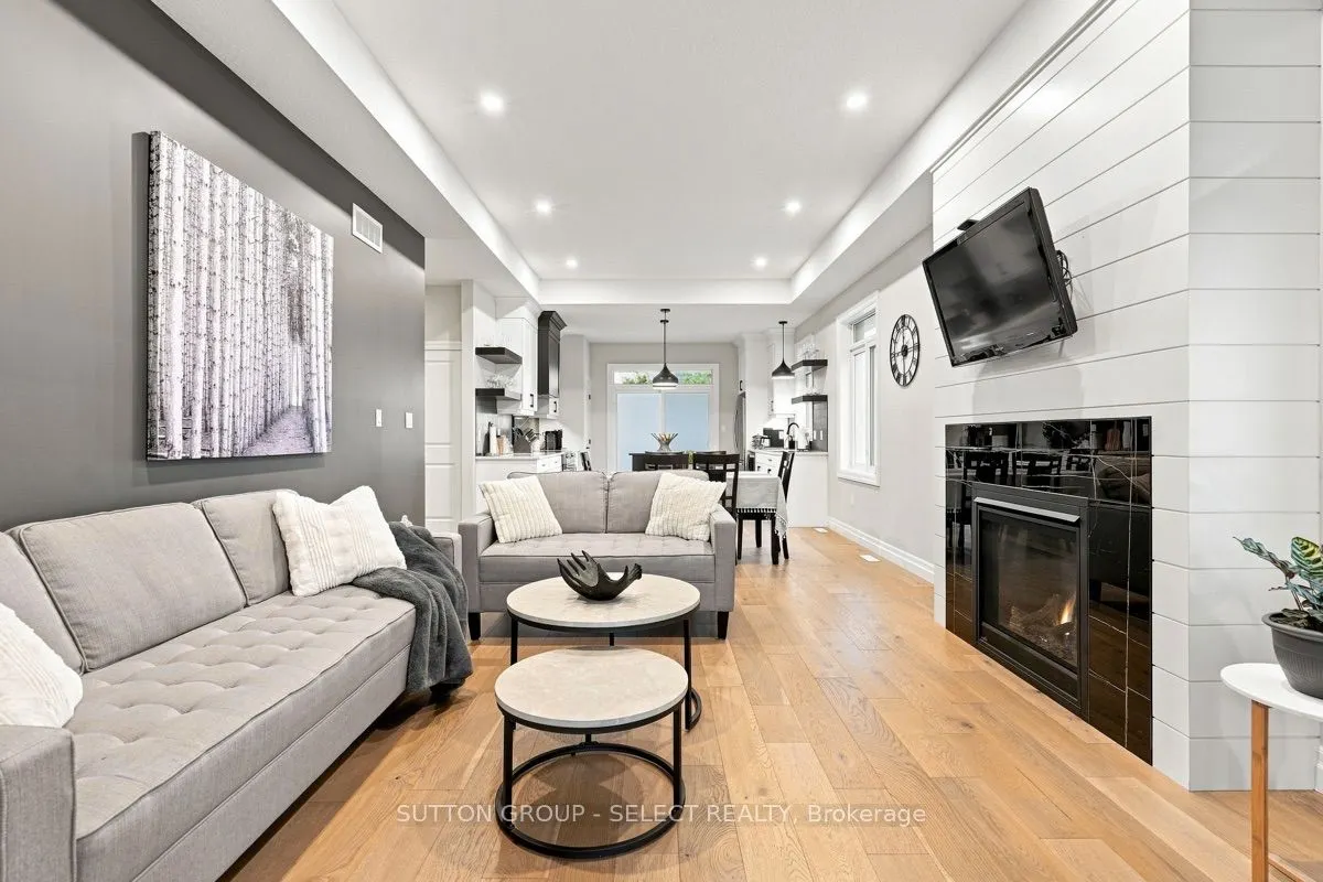 159 COLLINS Way #38