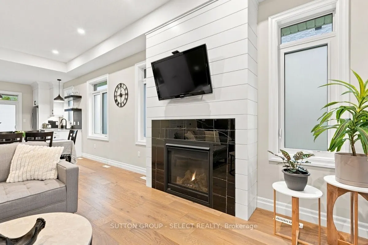 159 COLLINS Way #38