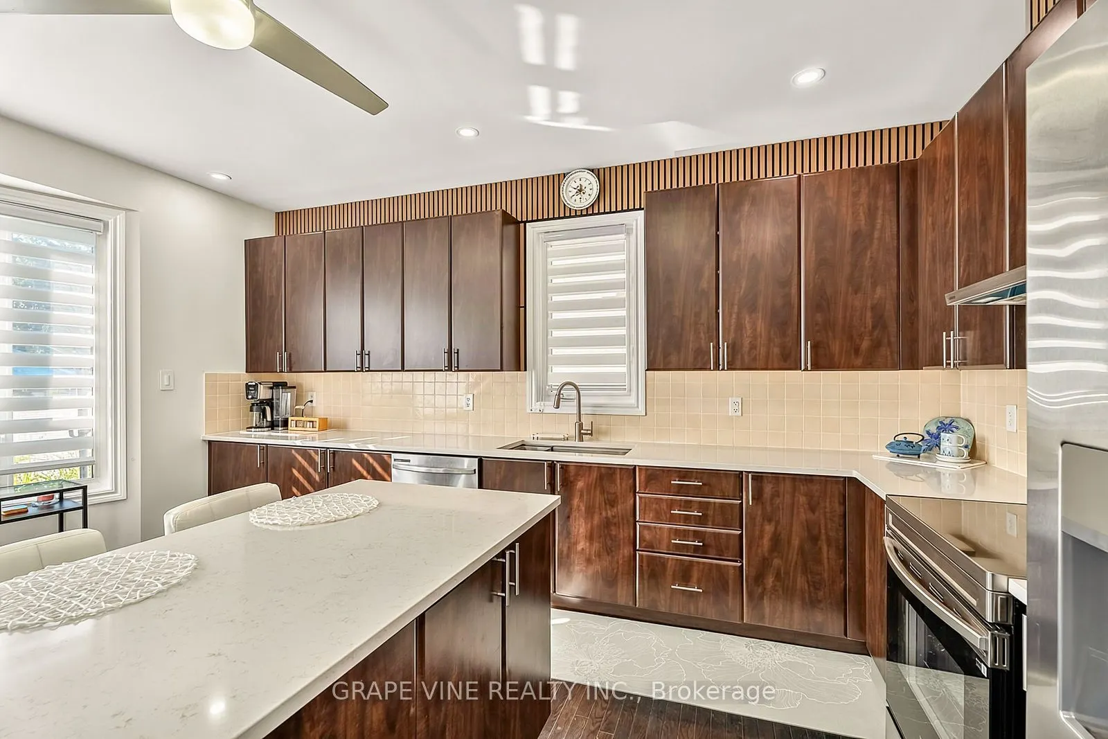 2784 Grand Vista Circle