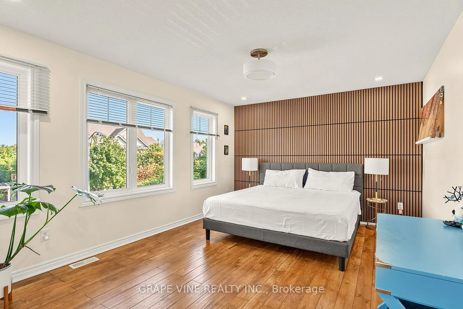 2784 Grand Vista Circle