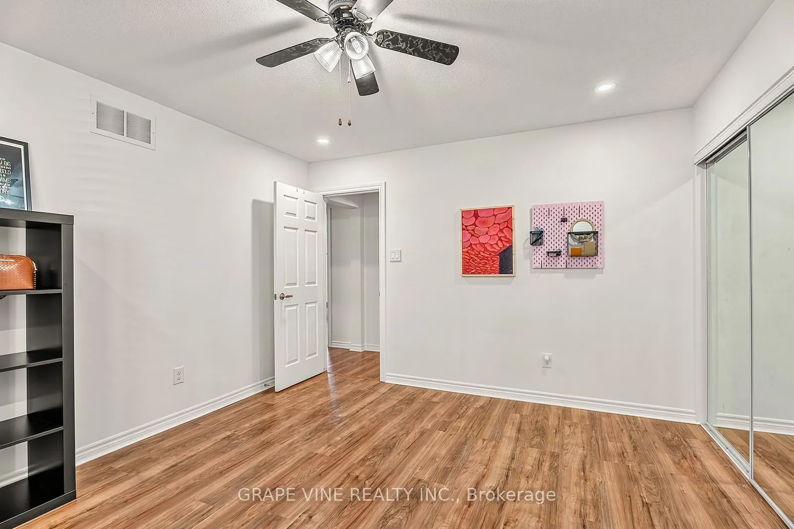 2784 Grand Vista Circle