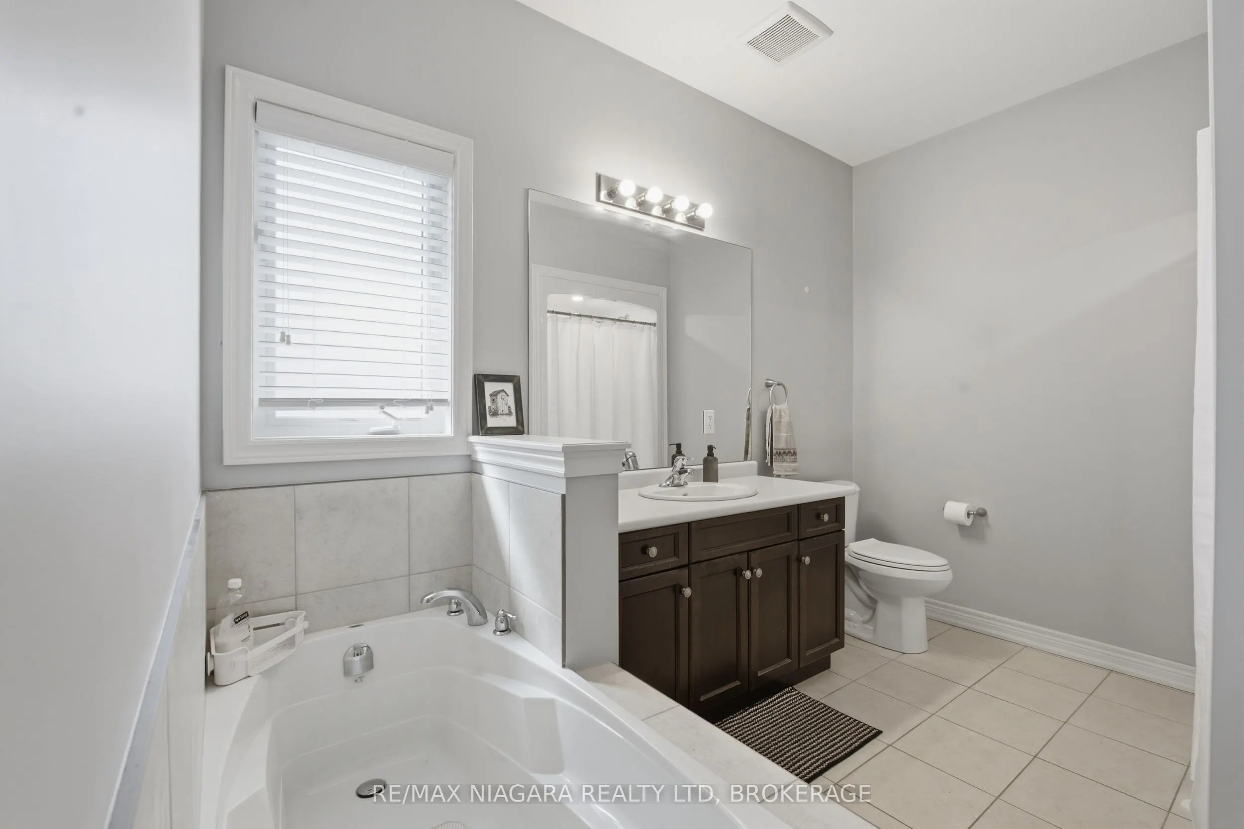 3563 Dominion Road