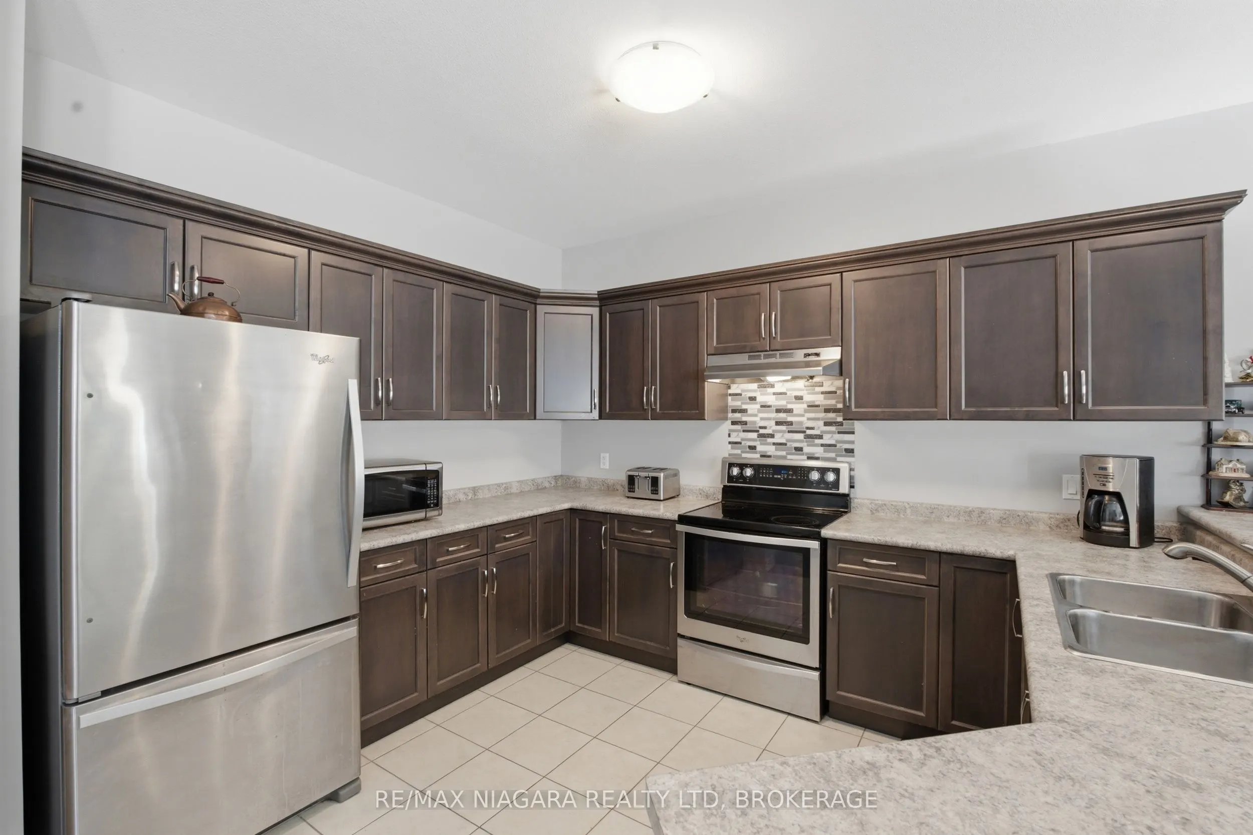 3563 Dominion Road
